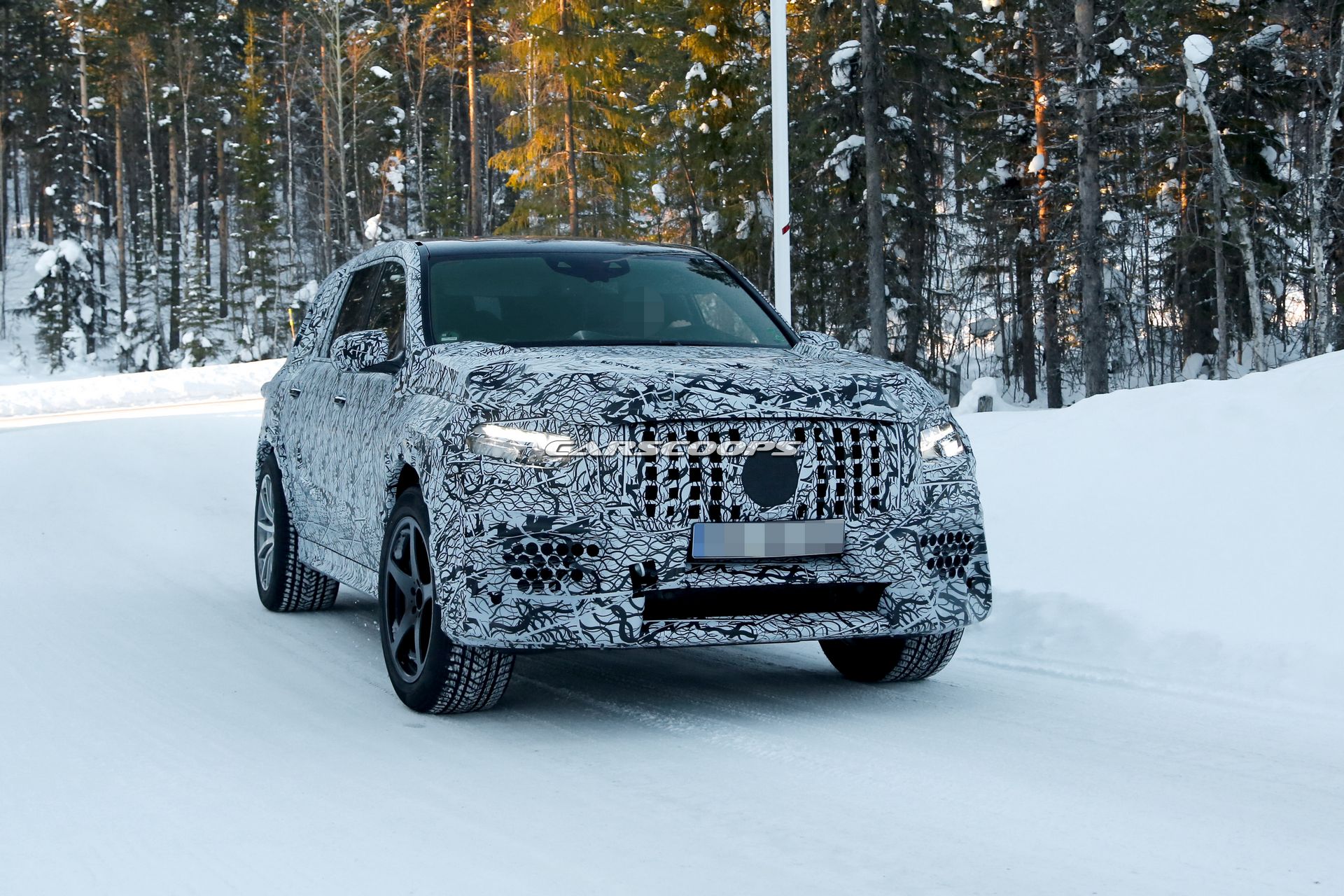 2019-Mercedes-AMG-GLS-63-2 2019 Mercedes-AMG GLS 63 To Be A Tech-Laden Behemoth