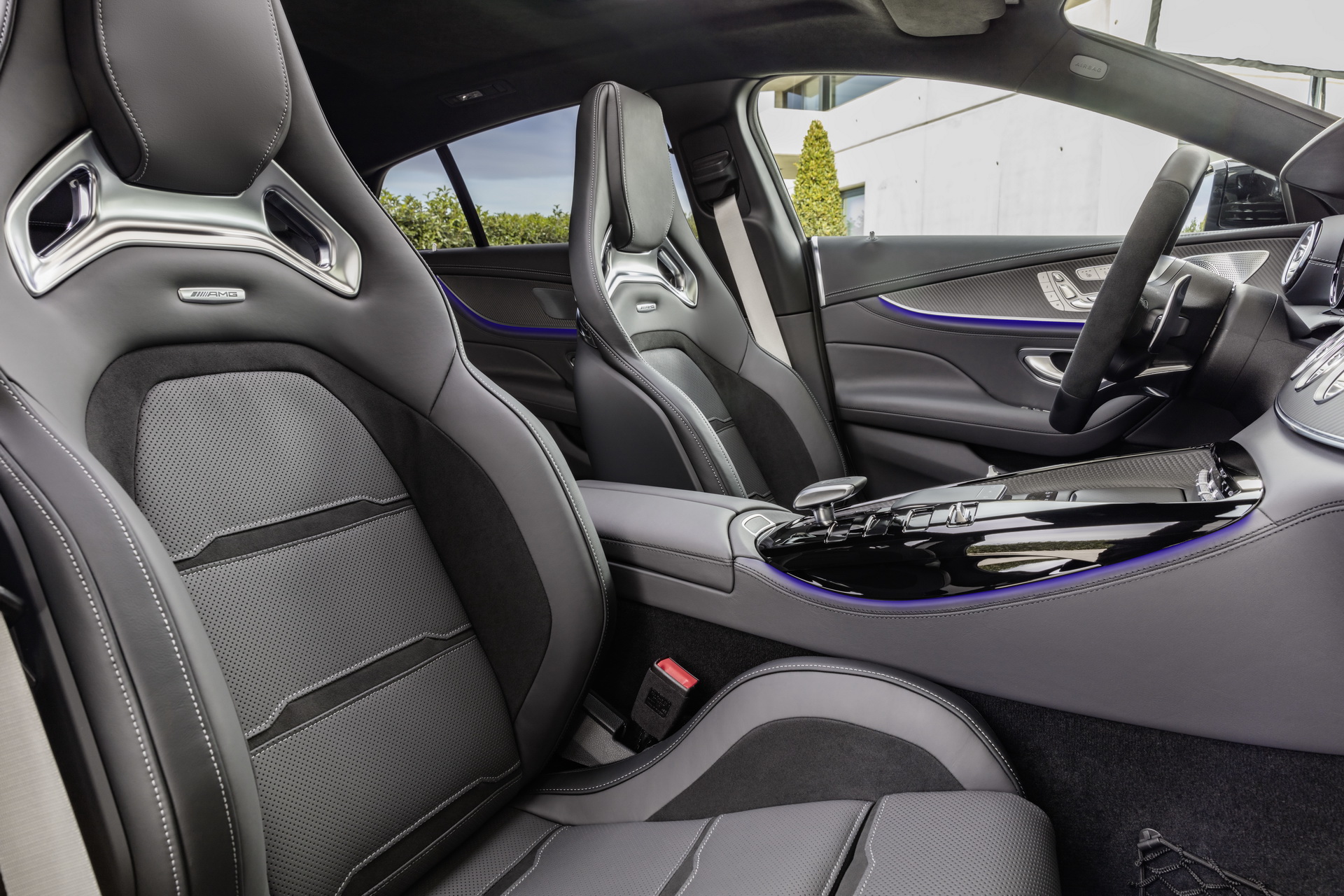 Mercedes-AMG GT 53 4MATIC+ 4-Türer Coupé Mercedes-AMG GT 4-Door Coupe Is A Smart-Looking 630HP Bruiser