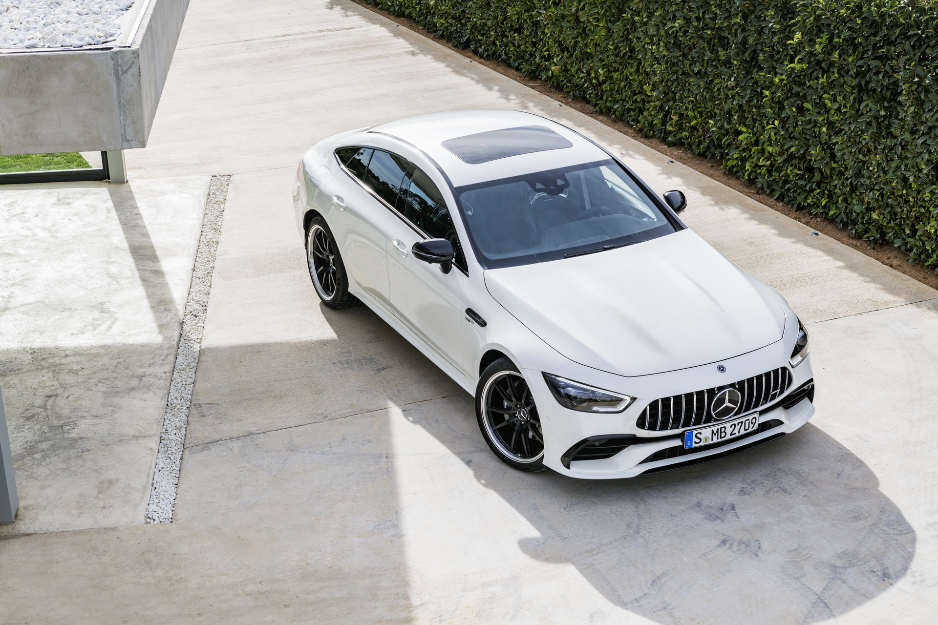 Mercedes-AMG GT 53 4MATIC+ 4-Türer Coupé Mercedes-AMG GT 4-Door Coupe Is A Smart-Looking 630HP Bruiser