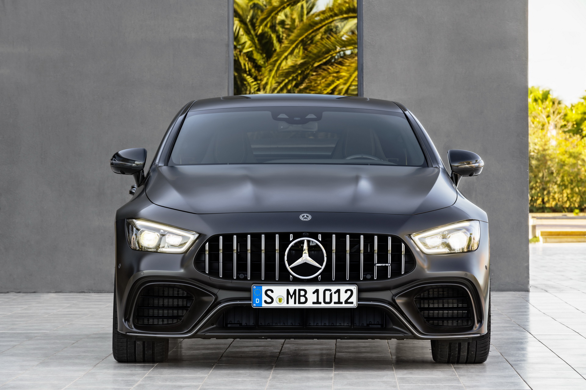 Mercedes-AMG GT 63 S 4MATIC+ 4-Türer Coupé Mercedes-AMG GT 4-Door Coupe Is A Smart-Looking 630HP Bruiser
