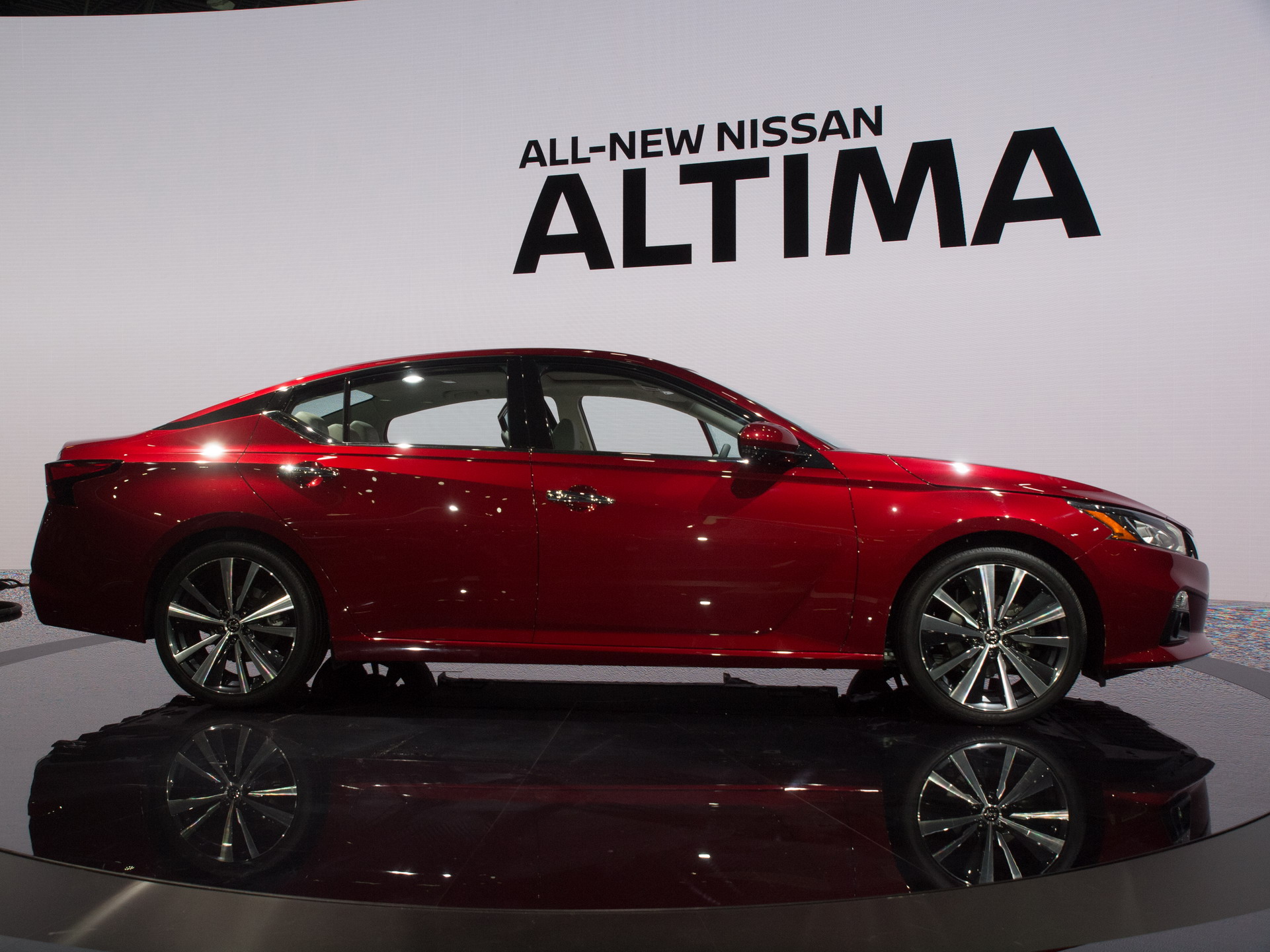 2019-Nissan-Altima-0005 2019 Nissan Altima Revealed, Gets AWD Option And 2.0L Turbo