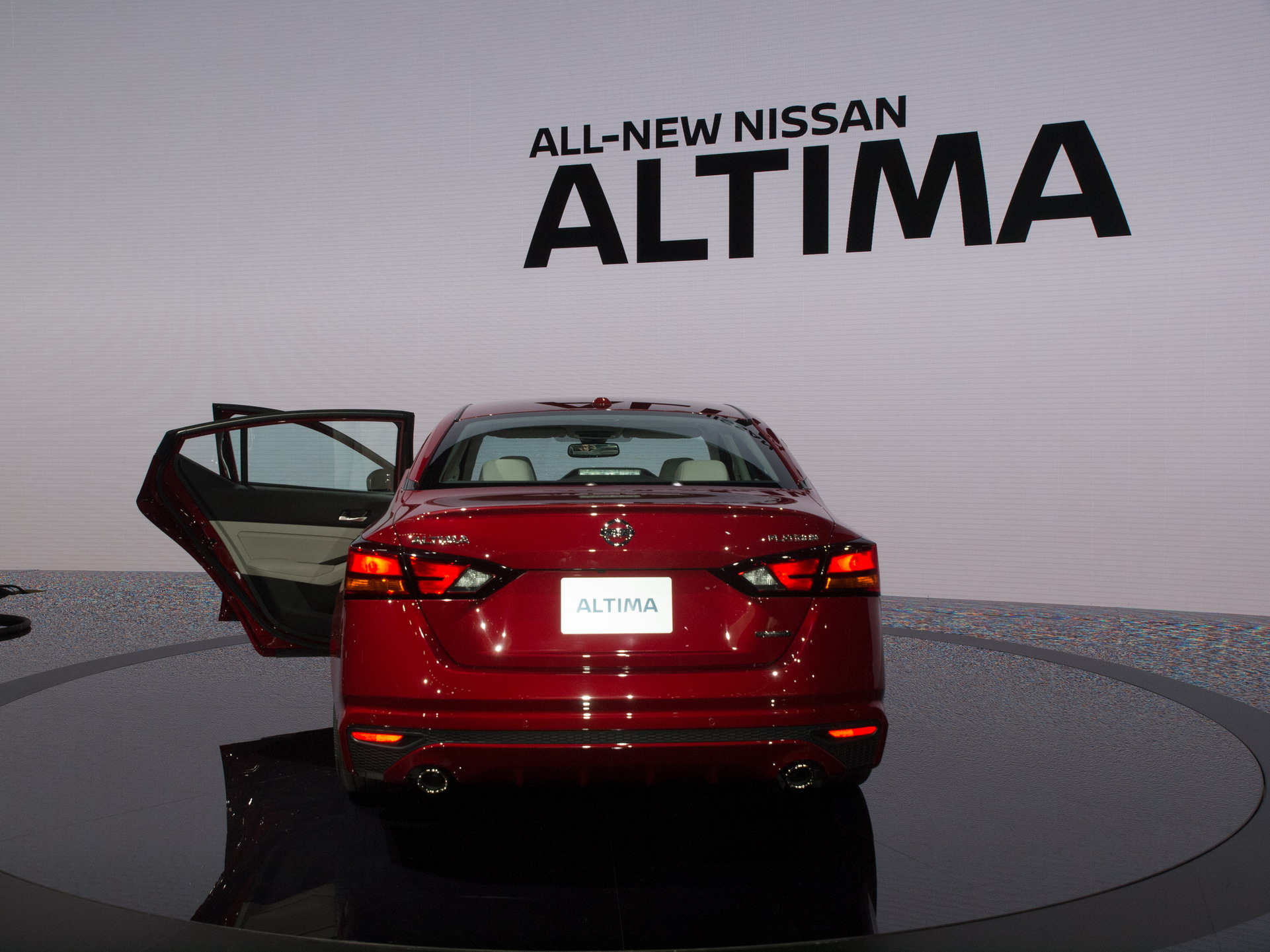 2019-Nissan-Altima-0015 2019 Nissan Altima Revealed, Gets AWD Option And 2.0L Turbo