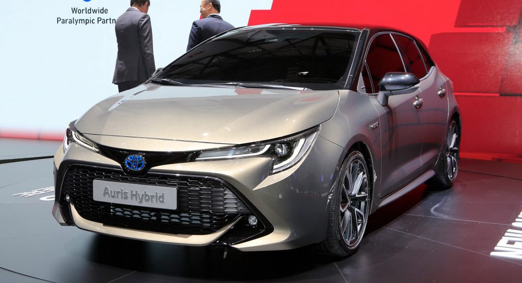 New face and interior for Toyota Auris - car and motoring news by