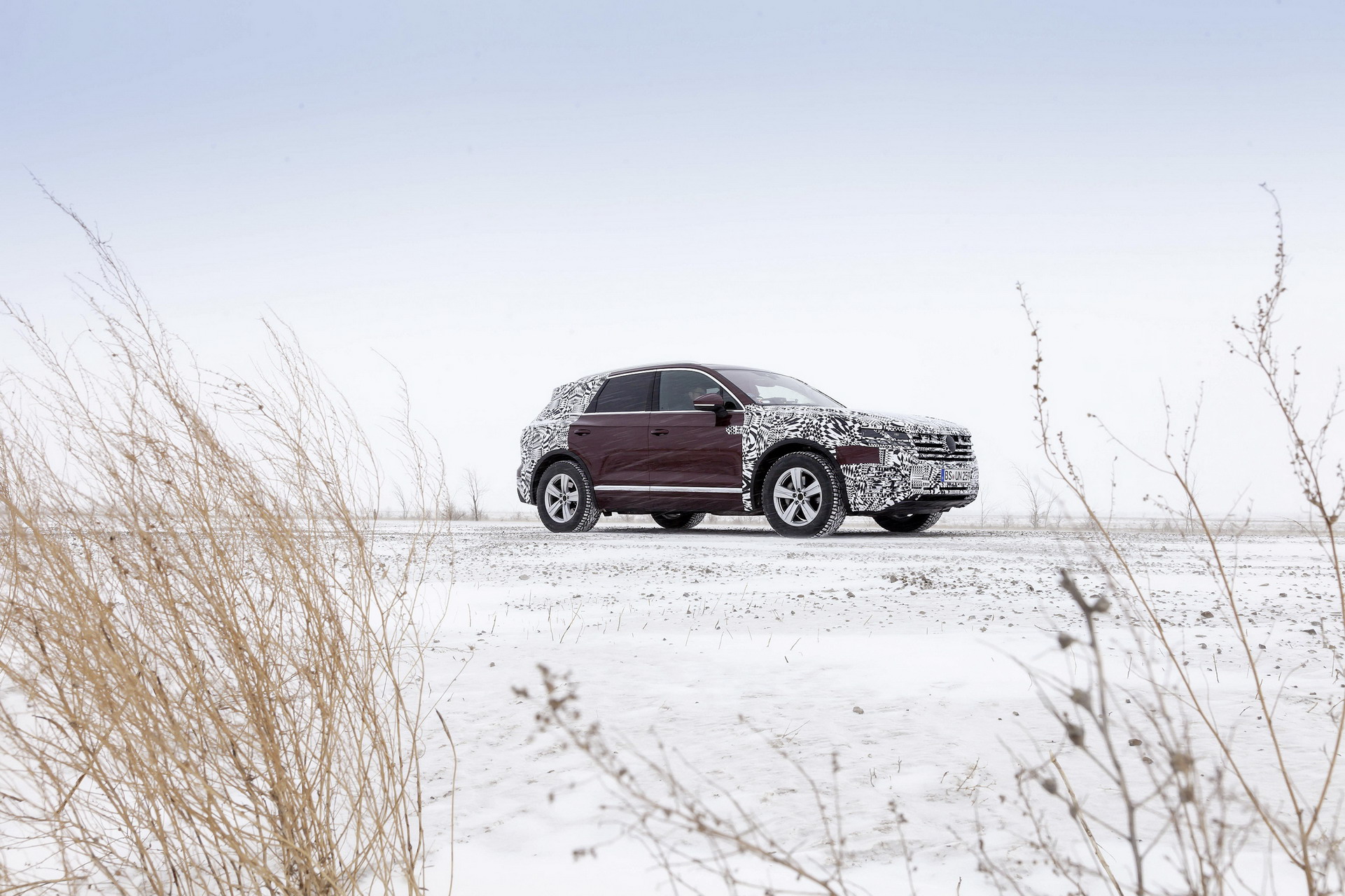 2019 Volkswagen Touareg 13 2019 VW Touareg: Here’s Everything We Know Before The Big Reveal