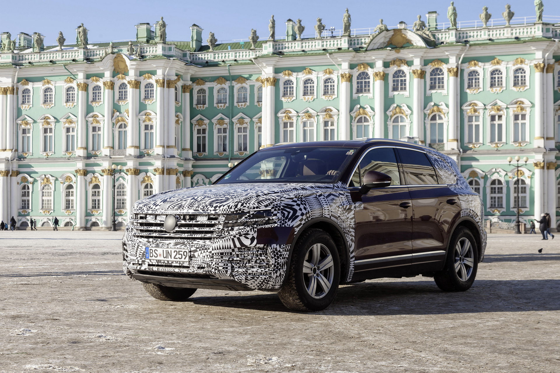 2019 Volkswagen Touareg 21 2019 VW Touareg: Here’s Everything We Know Before The Big Reveal