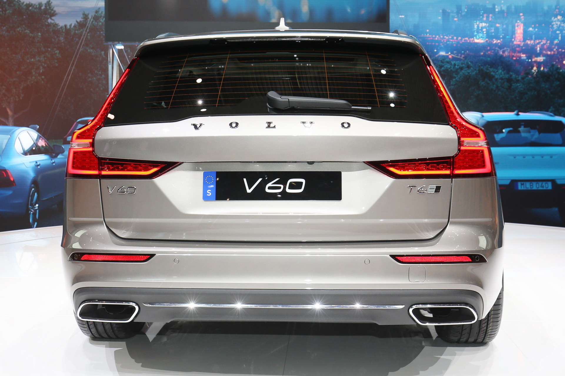 2019 Volvo V60 2 Volvo To Debut 2019 V60 And XC40 Inscription In America