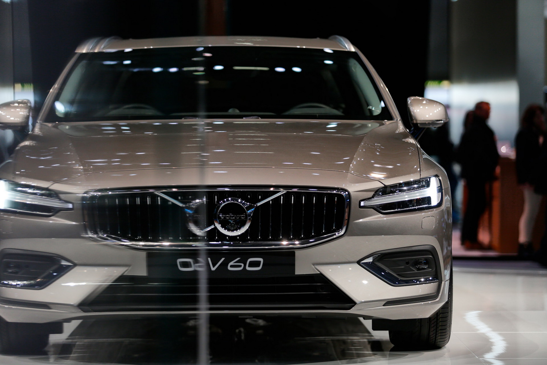 2019 Volvo V60 32 Volvo To Debut 2019 V60 And XC40 Inscription In America
