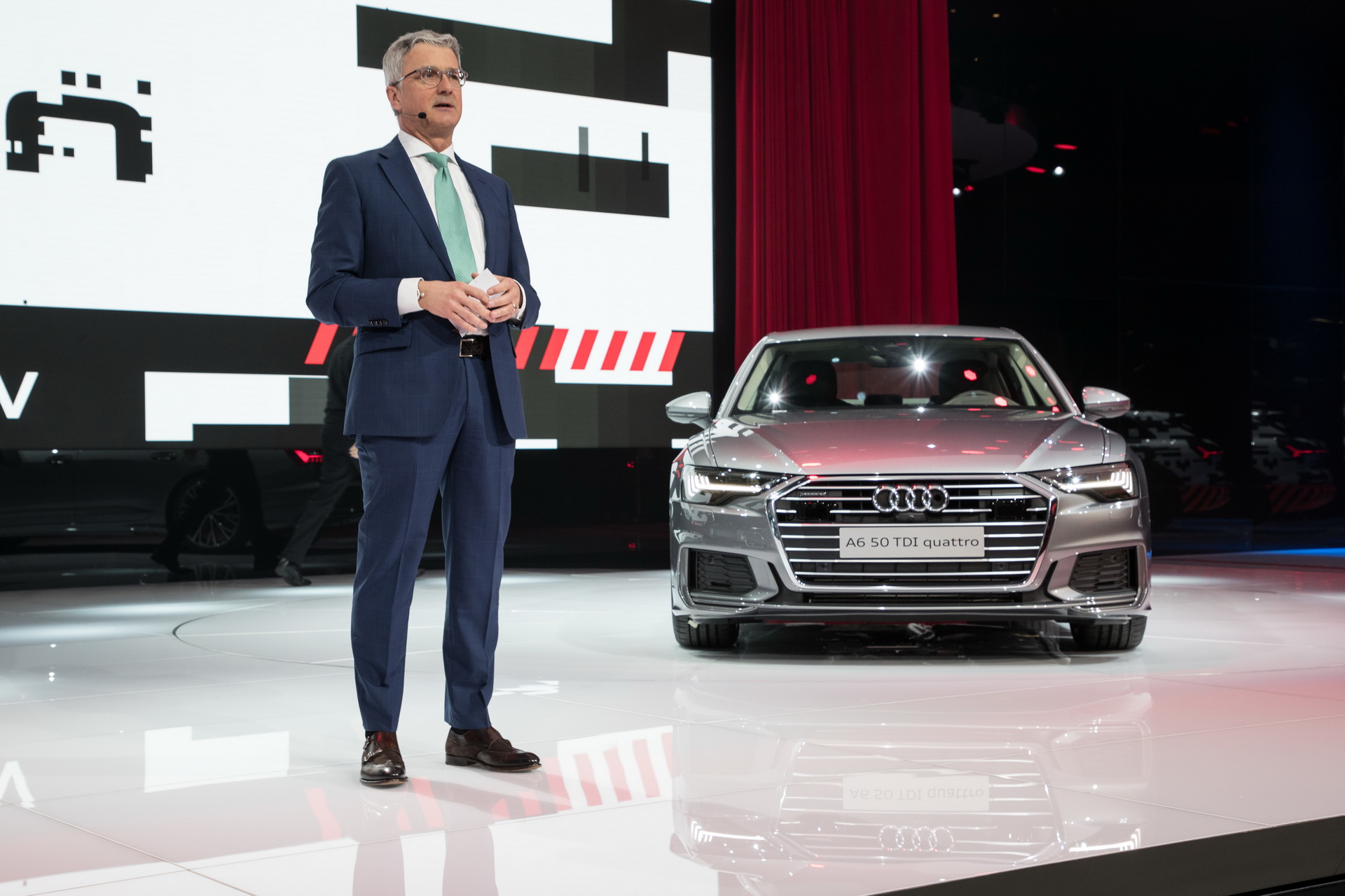 2019-audi-a6-11 New Audi A6 Ready To Fight BMW 5-Series With A8 Looks And Tech
