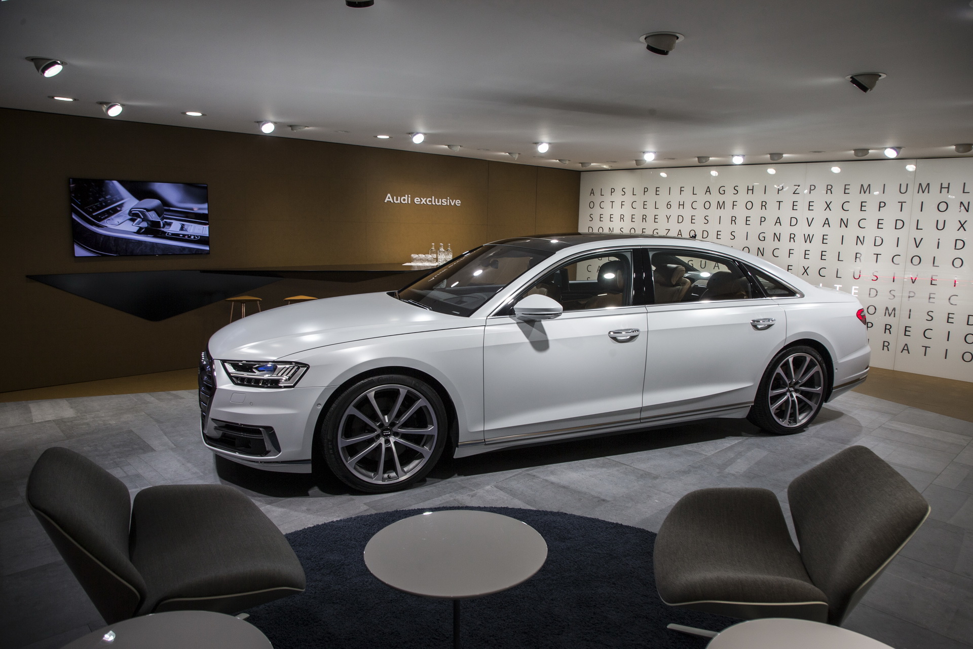 2019-audi-a6-14 New Audi A6 Ready To Fight BMW 5-Series With A8 Looks And Tech