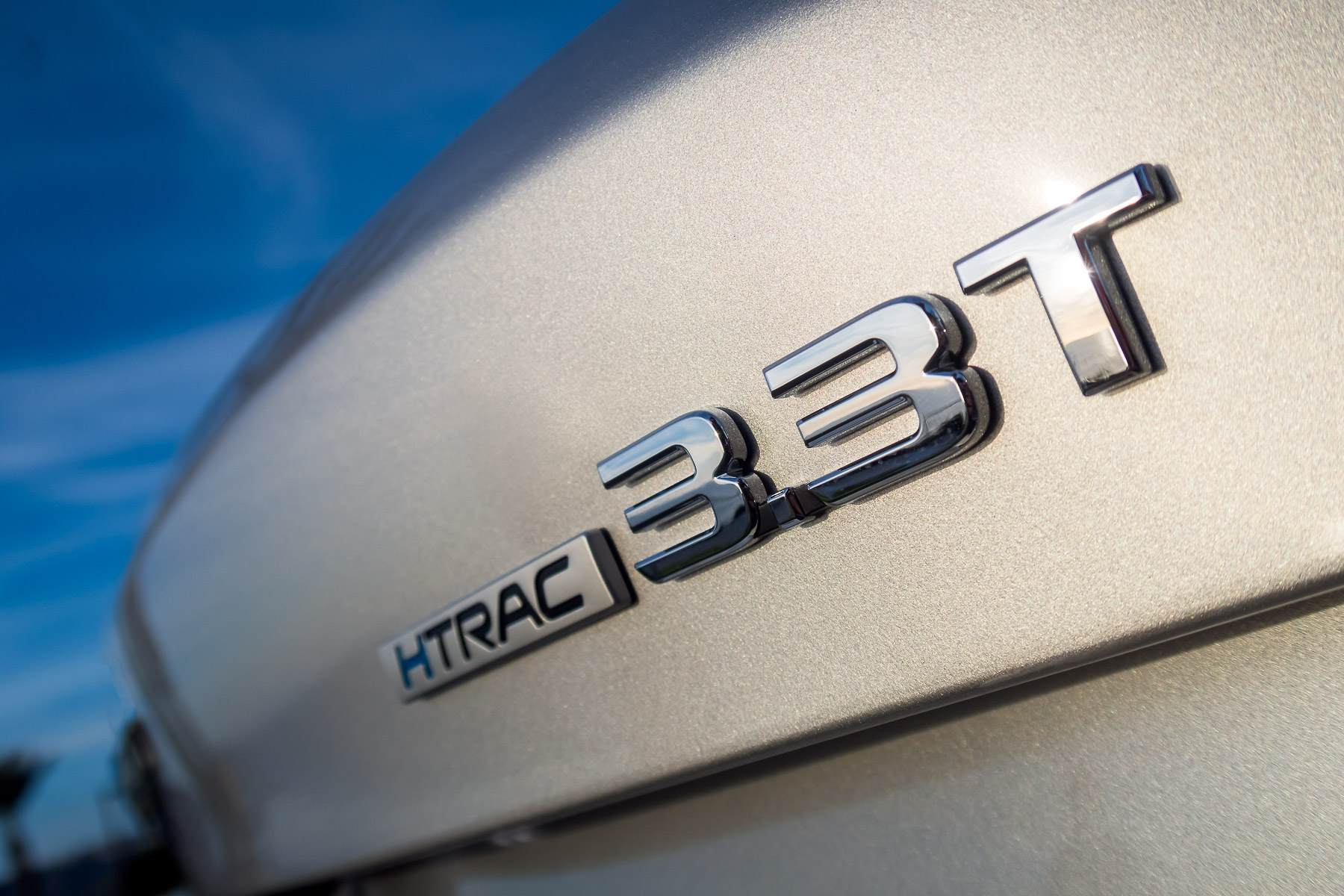 2019-genesis-g70-usa-debut-ny-2 Range-Topping Genesis G70 V6 To Pack 365HP And Hit 60 MPH In 4.5s