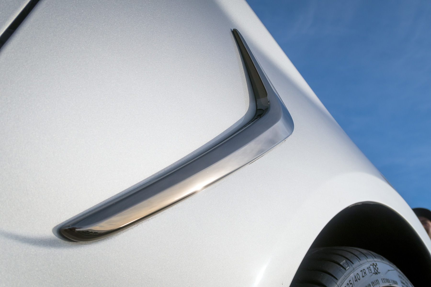 2019-genesis-g70-usa-debut-ny-7 Range-Topping Genesis G70 V6 To Pack 365HP And Hit 60 MPH In 4.5s