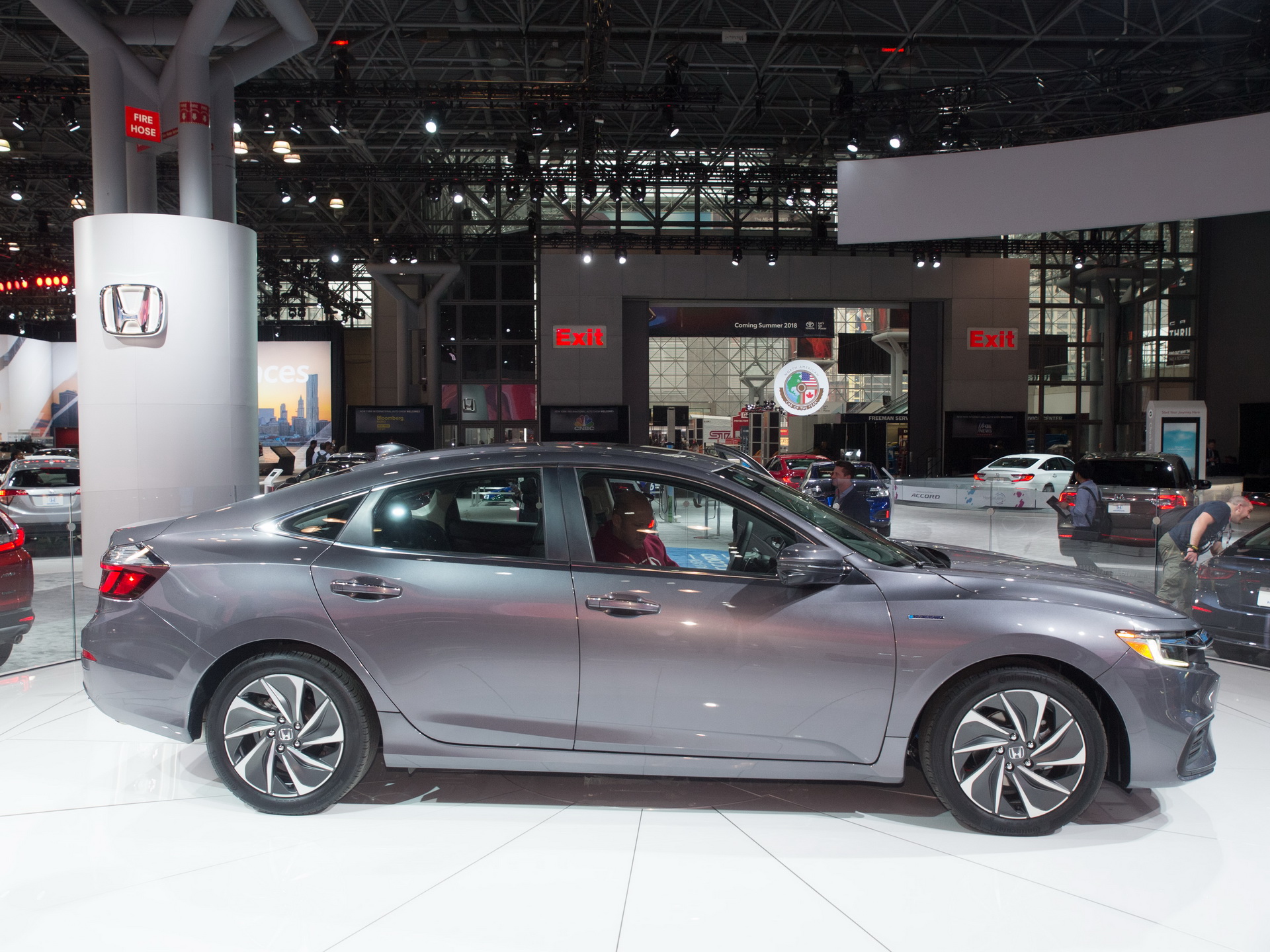 2019-honda-insight-5 Honda Sets Its 2019 Insight On The Toyota Prius