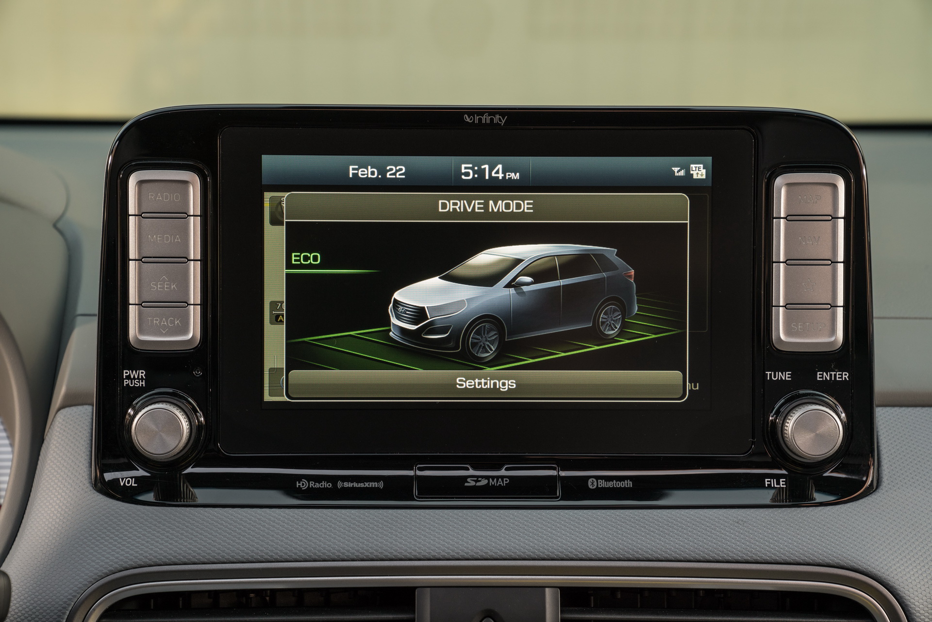 2019-hyundai-kona-electric-32 This Version Of Hyundai’s Kona Wants To Make Sure You Know It’s Electric