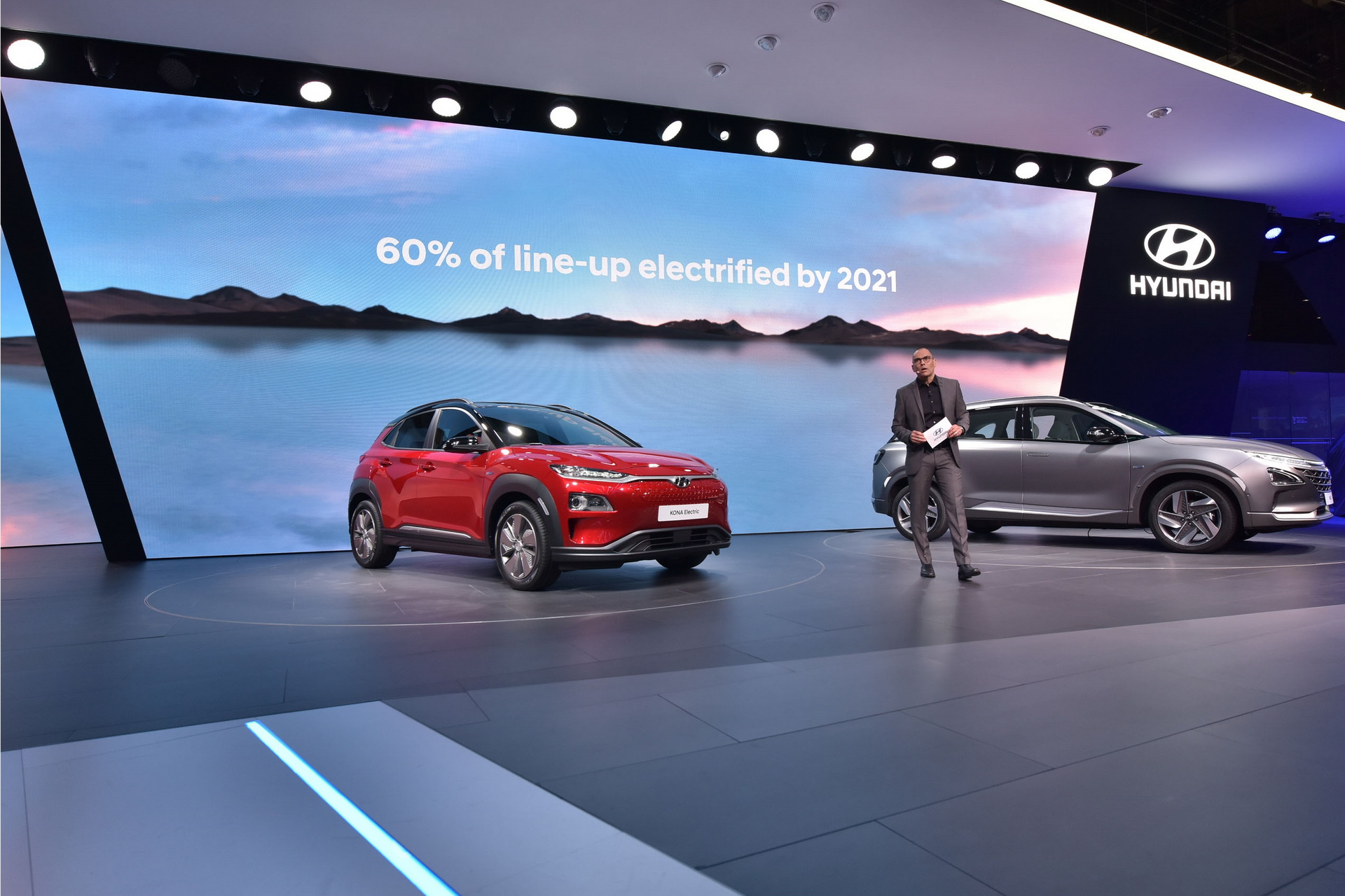 2019-hyundai-santa-fe-22 Hyundai Confirms New Santa Fe Hybrid And PHEV In Geneva