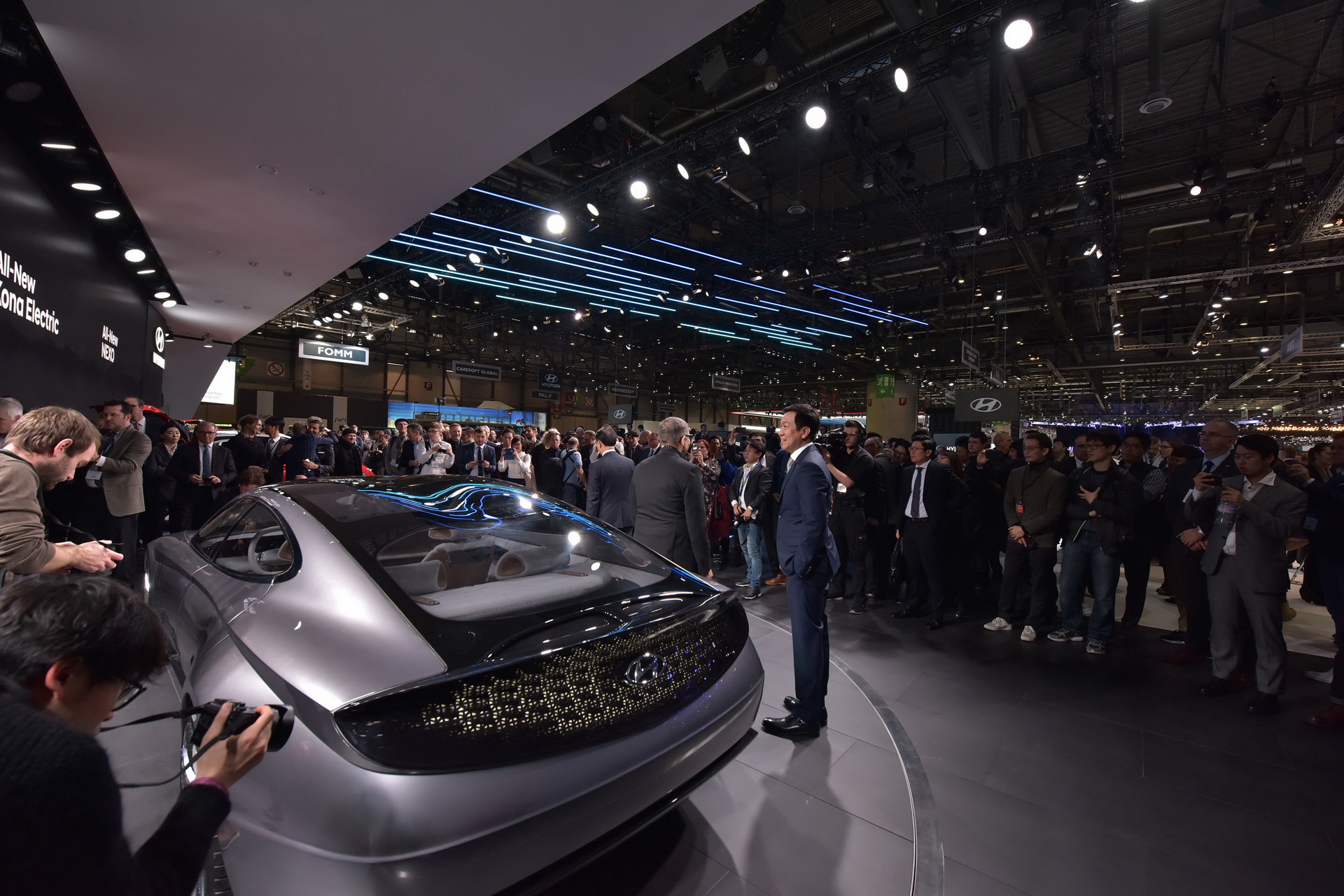 2019-hyundai-santa-fe-23 Hyundai Confirms New Santa Fe Hybrid And PHEV In Geneva