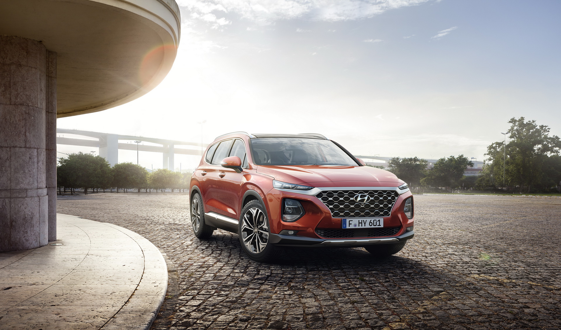 2019-hyundai-santa-fe-42 Hyundai Confirms New Santa Fe Hybrid And PHEV In Geneva