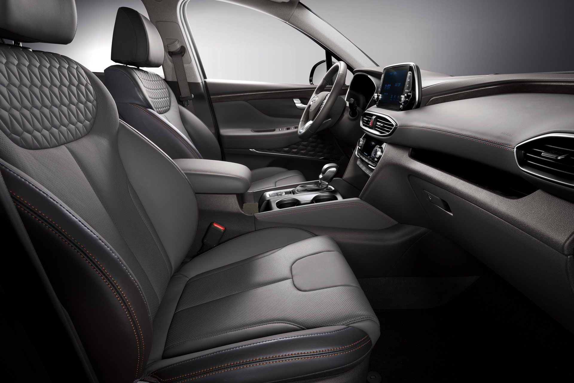 2019-hyundai-santa-fe-5 Facelifted 2019 Hyundai Tucson Coming To NY Auto Show