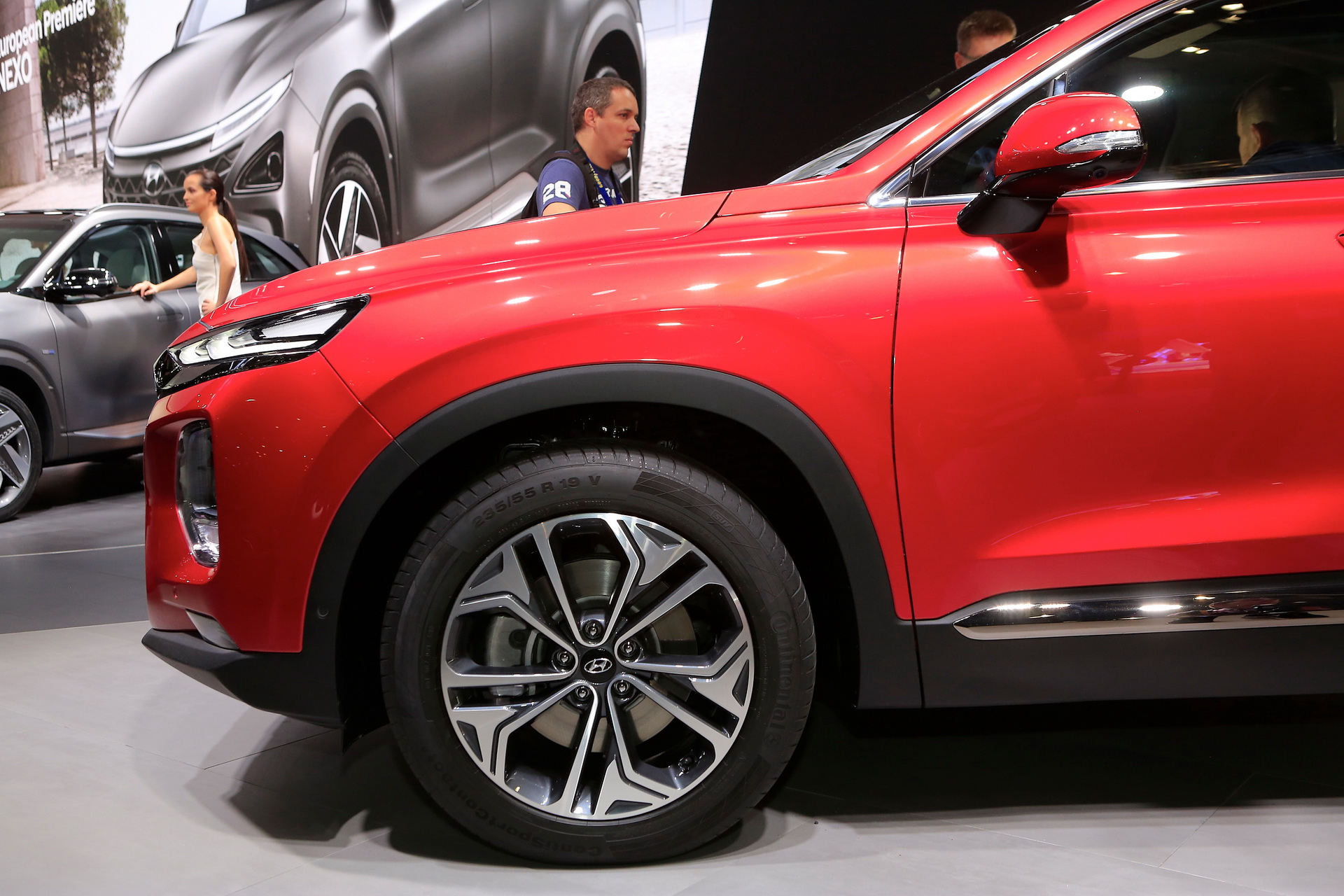 2019-hyundai-santa-fe-9 Hyundai Confirms New Santa Fe Hybrid And PHEV In Geneva