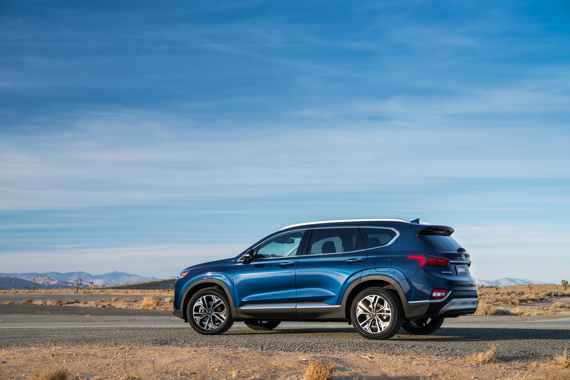 2019-hyundai-santa-fe-us-debut-ny-14 All-New 2019 U.S.-Spec Hyundai Santa Fe Is All About Growth