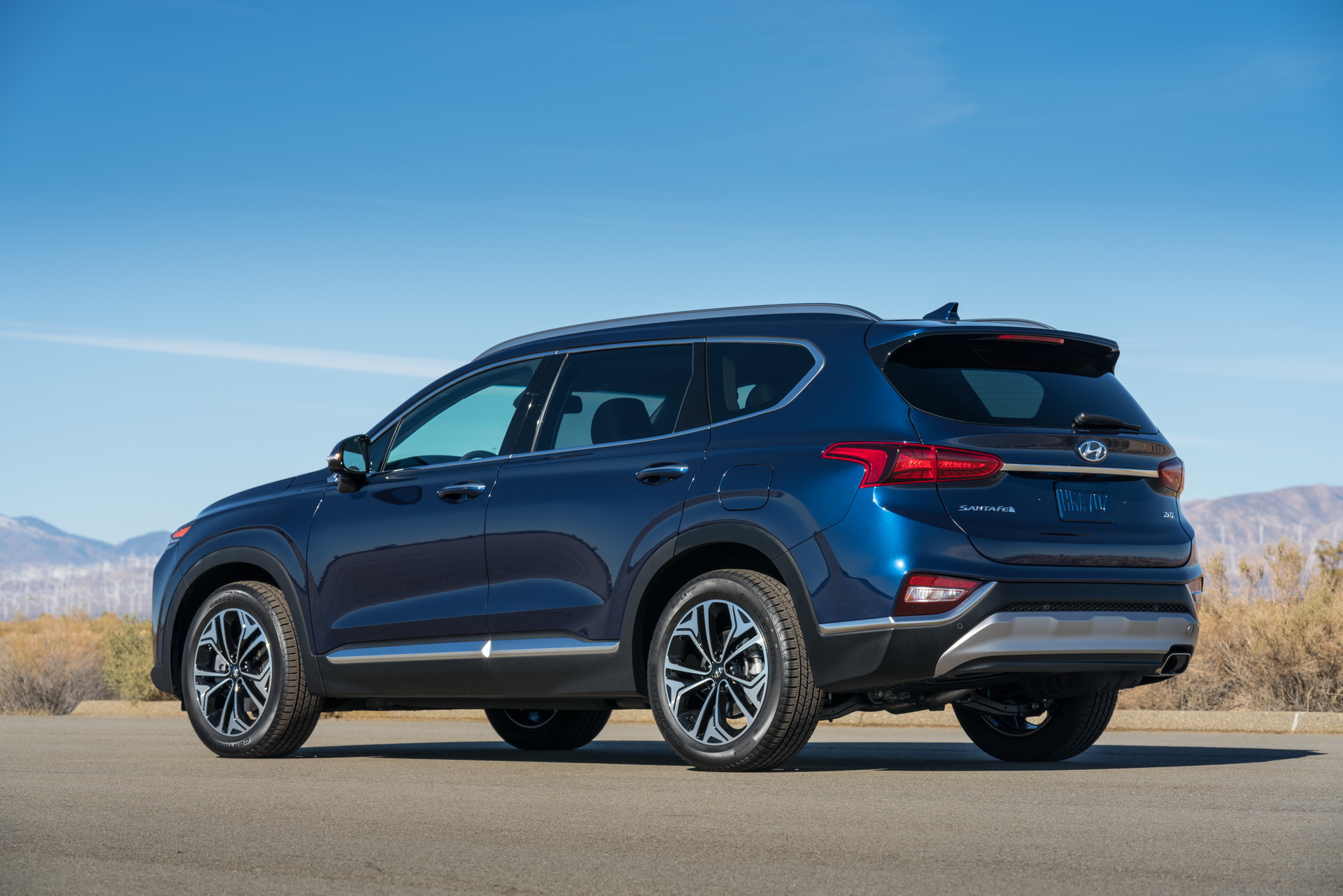 2019-hyundai-santa-fe-us-debut-ny-17 All-New 2019 U.S.-Spec Hyundai Santa Fe Is All About Growth