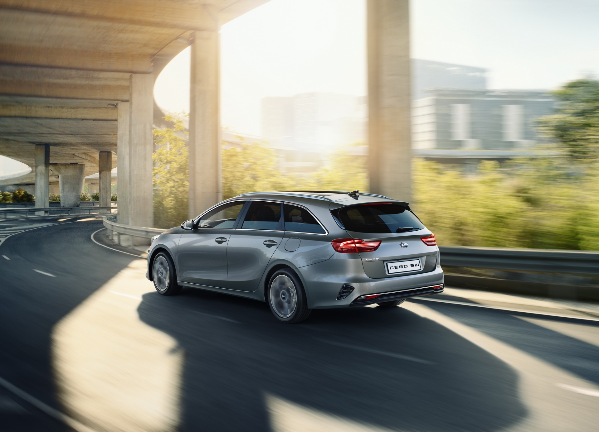 2019-kia-ceed-sportswagon-2 2019 Kia Ceed Sportswagon Is More Mature, Has Α Βigger Booty