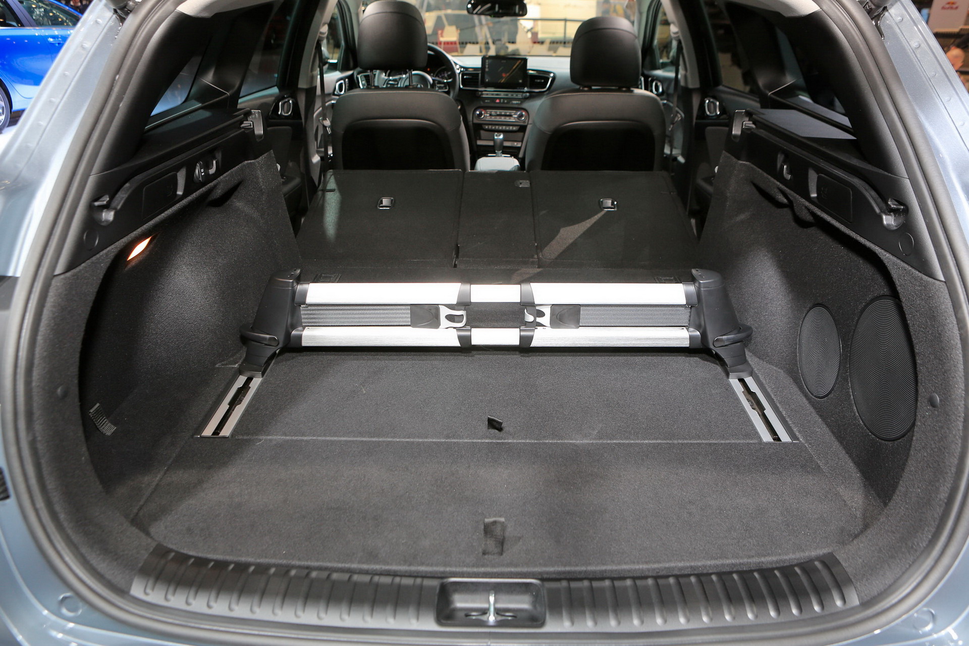 2019-kia-ceed-sportswagon-26 2019 Kia Ceed Sportswagon Is More Mature, Has Α Βigger Booty