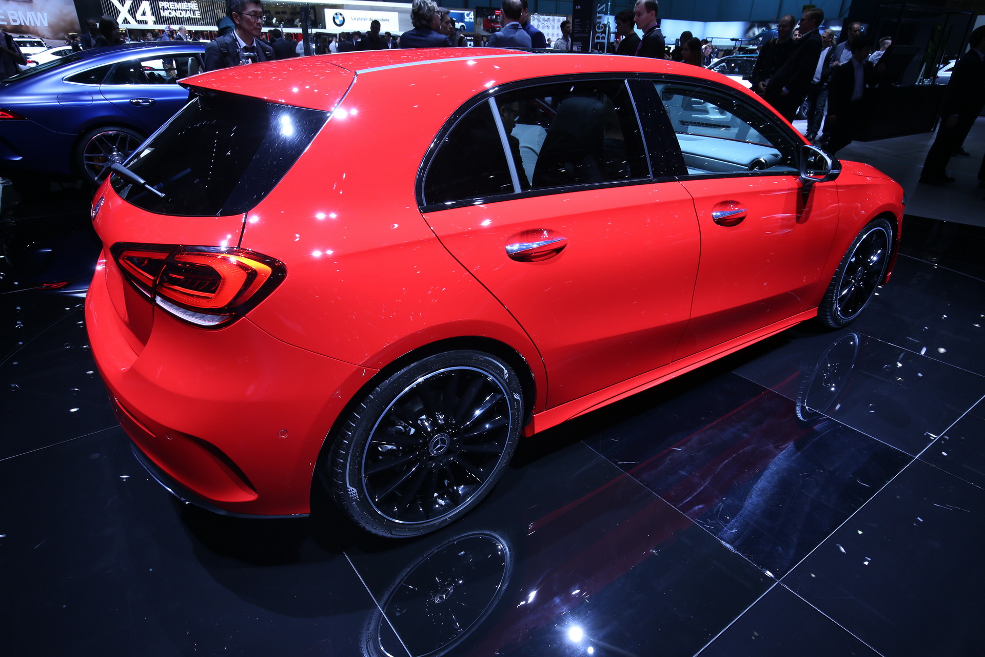 2019-mercedes-benz-a-class-21 New Mercedes-Benz A-Class Costs €5,000 More Than Its BMW And Audi Rivals!