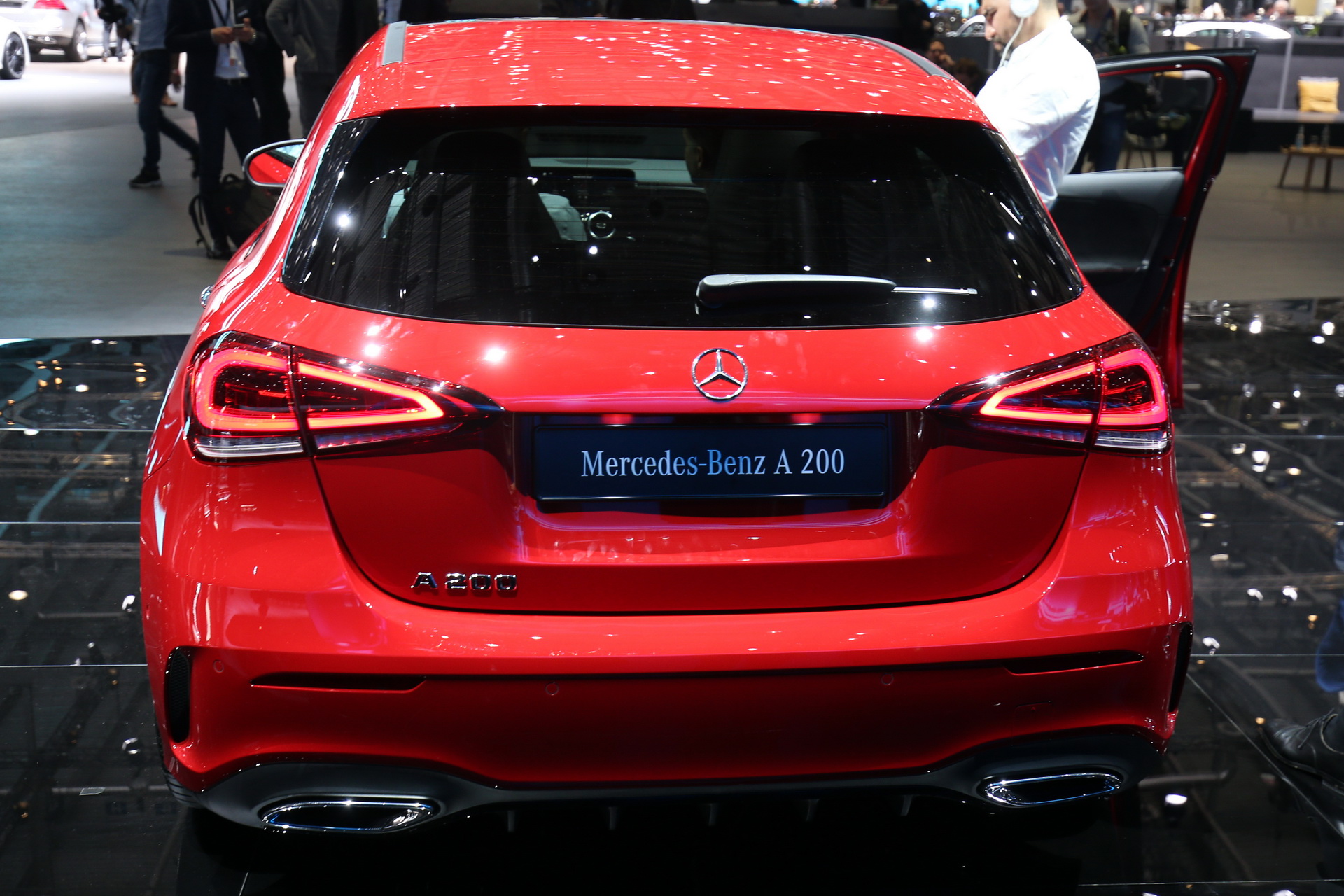 2019-mercedes-benz-a-class-26 New Mercedes-Benz A-Class Costs €5,000 More Than Its BMW And Audi Rivals!