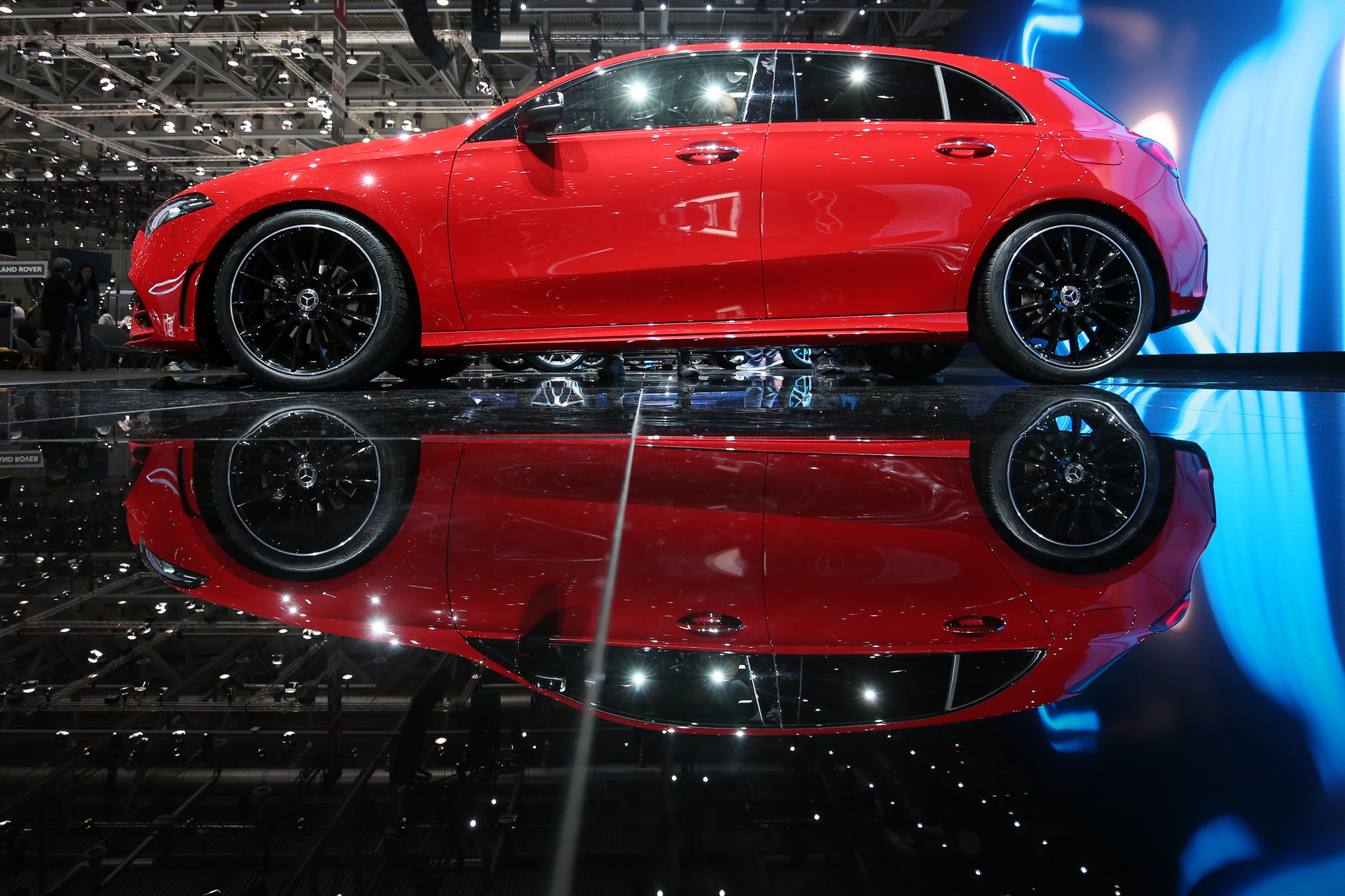 2019-mercedes-benz-a-class-29 New Mercedes-Benz A-Class Costs €5,000 More Than Its BMW And Audi Rivals!