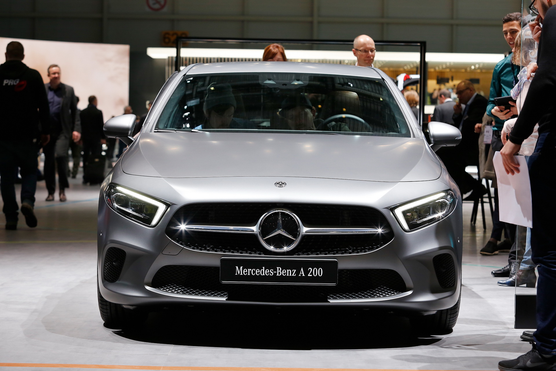 2019-mercedes-benz-a-class-3 New Mercedes-Benz A-Class Costs €5,000 More Than Its BMW And Audi Rivals!