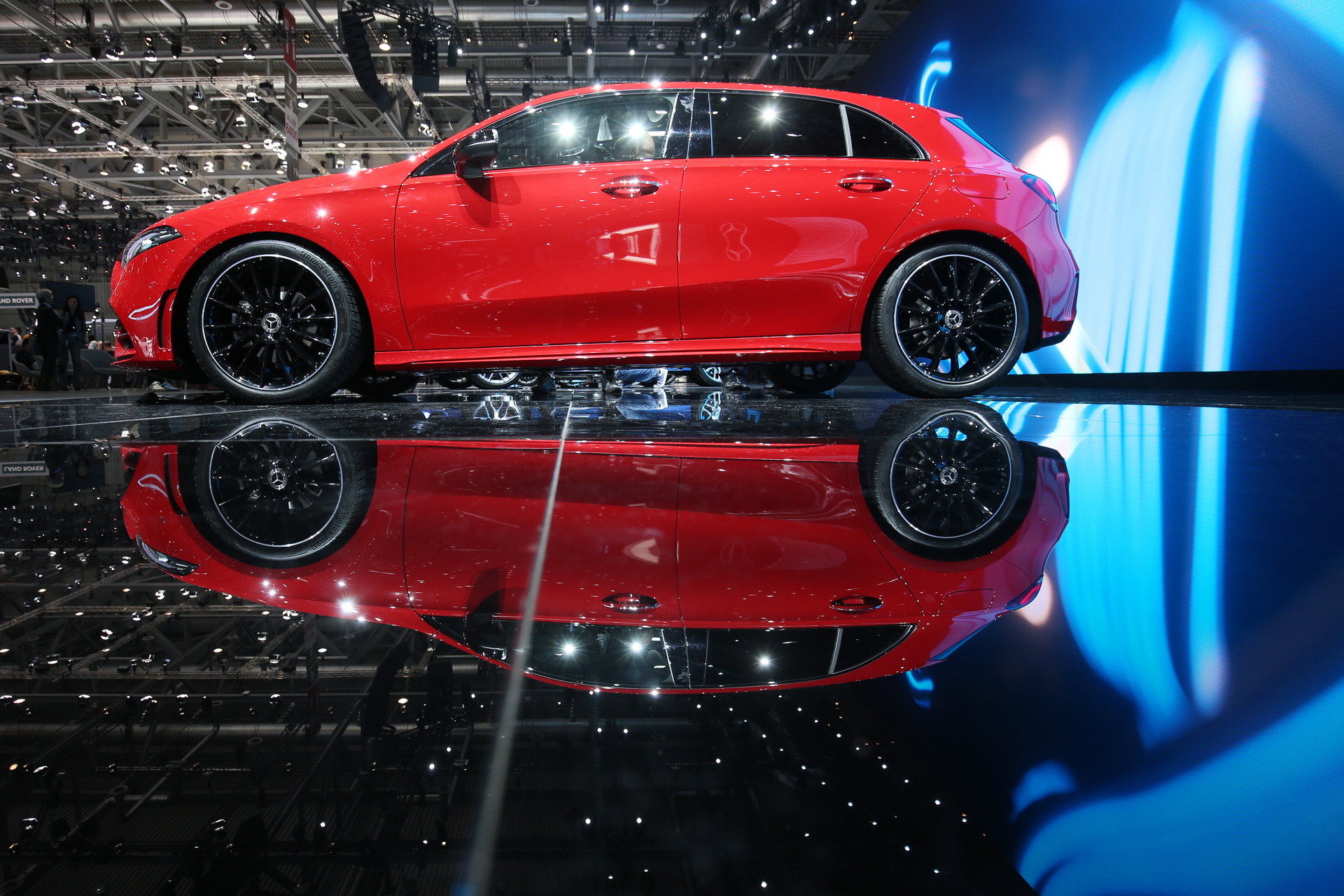 2019-mercedes-benz-a-class-30 New Mercedes-Benz A-Class Costs €5,000 More Than Its BMW And Audi Rivals!