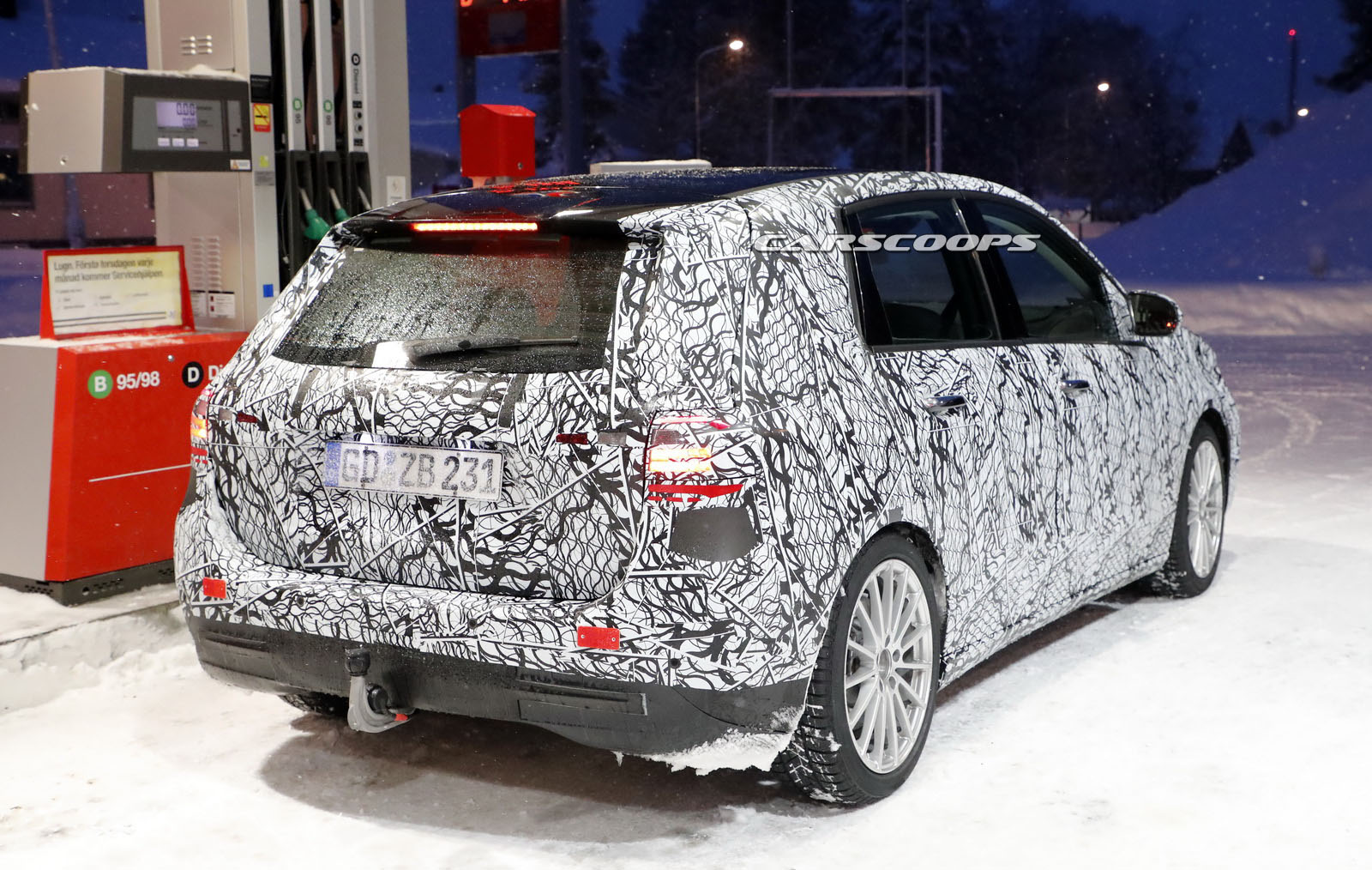 2019-mercedes-benz-b-class-5 New BMW 3-Series, Mercedes B-Class, Peugeot 208 And Others Might Show Up In Paris