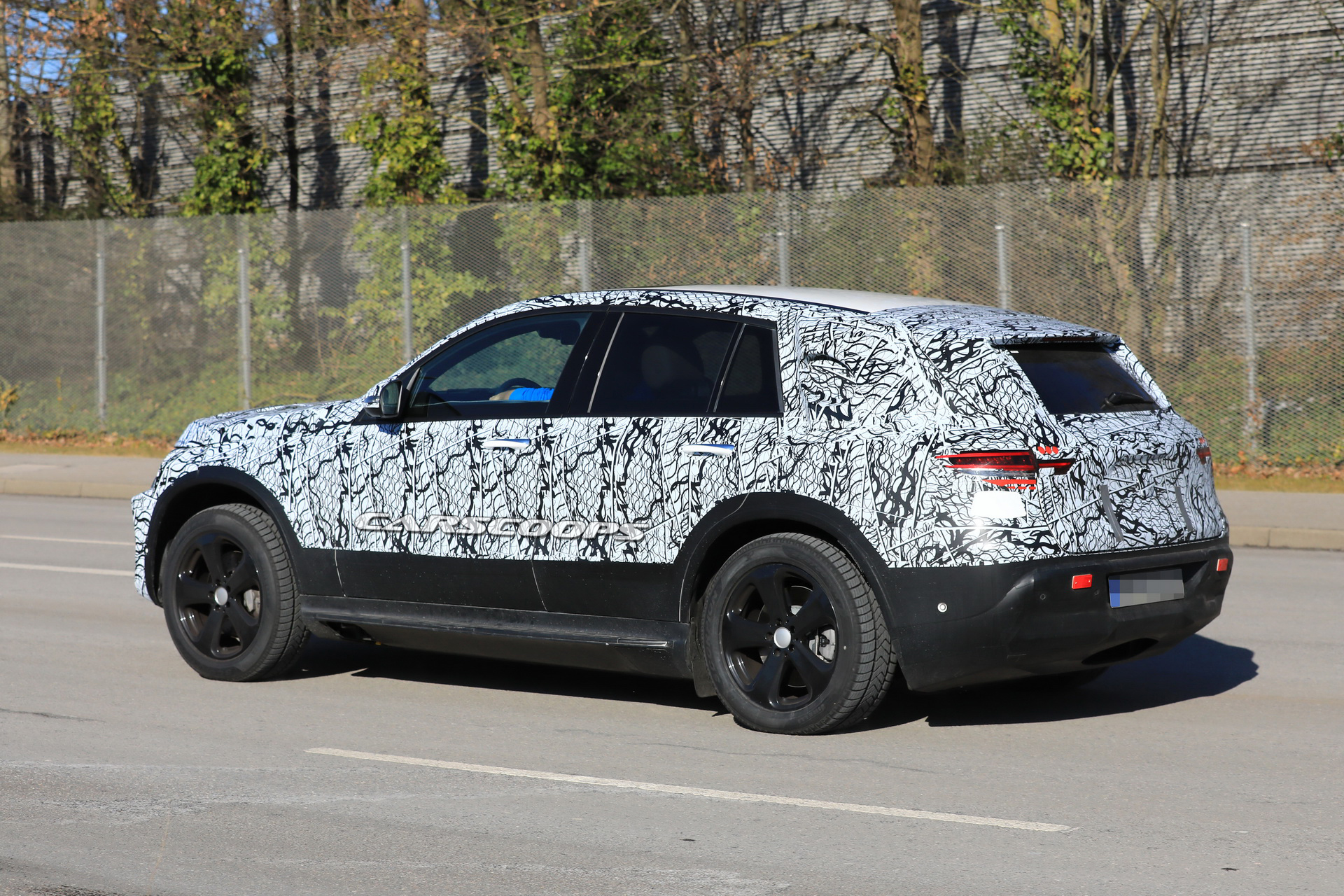 2020-Mercedes-EQC-07 2020 Mercedes-Benz EQ C Hopes It Won’t Be Late To The Electric SUV Party