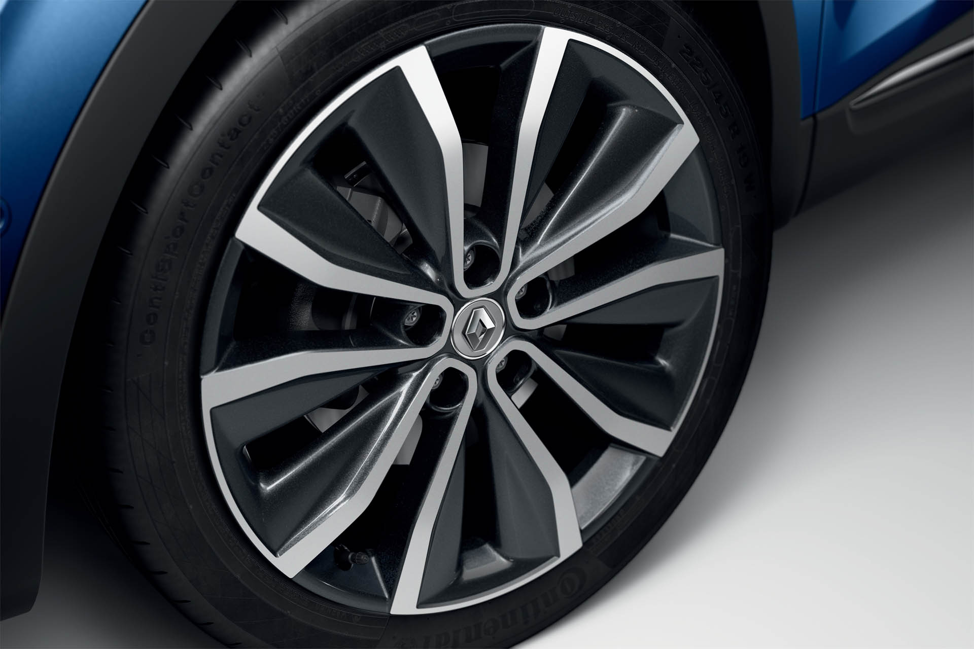 2018 - Renault KADJAR Série Limitée Armor-Lux Renault Kadjar Armor-Lux Gets A Taste Of Salt Water