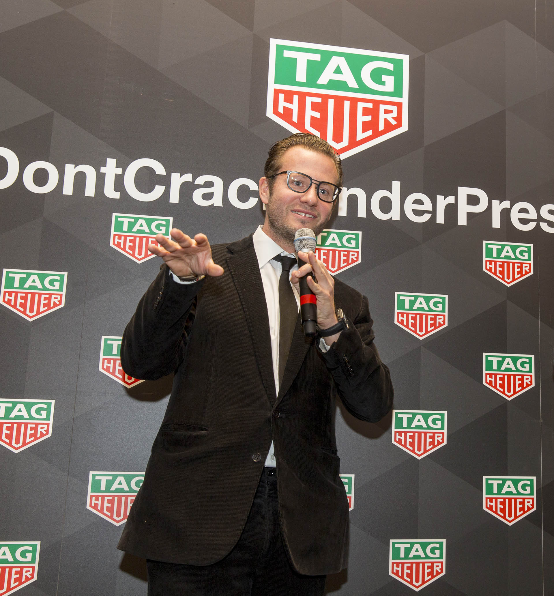 9698_tag_heuer_g_bamford_simeon_mar18 copy Forged Carbon Fiber Brings The Heuer Monaco Into Supercar/F1 Territory