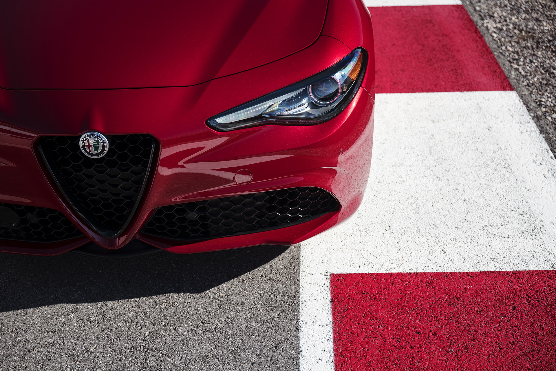 AR-NeroEdizione-Giulia-Stelvio-08 Alfa Romeo Debuts Nero Edizione Pack For U.S. Giulia And Stelvio