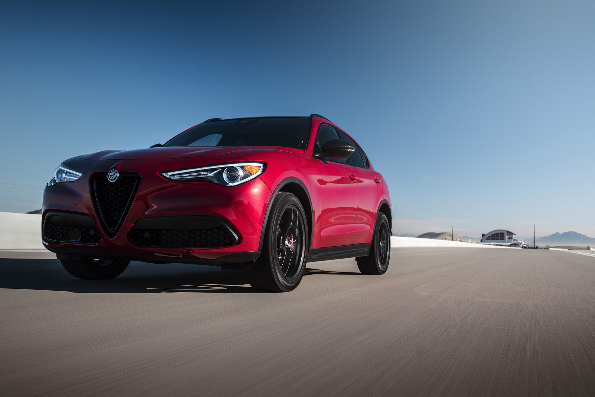 AR-NeroEdizione-Giulia-Stelvio-15 Alfa Romeo Debuts Nero Edizione Pack For U.S. Giulia And Stelvio