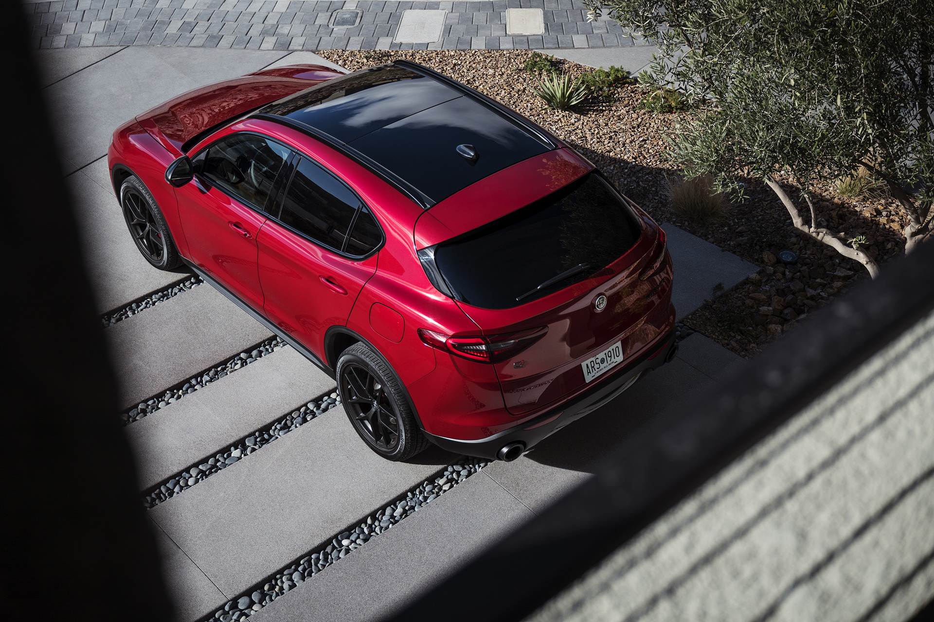 AR-NeroEdizione-Giulia-Stelvio-19 Alfa Romeo Debuts Nero Edizione Pack For U.S. Giulia And Stelvio