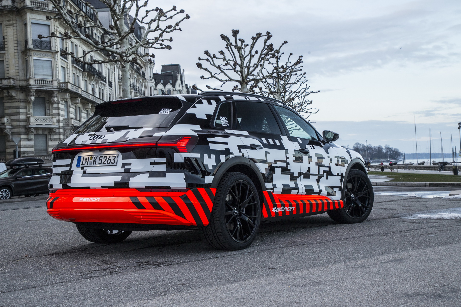 [Image: Audi-Etron-Geneva-22.jpg]