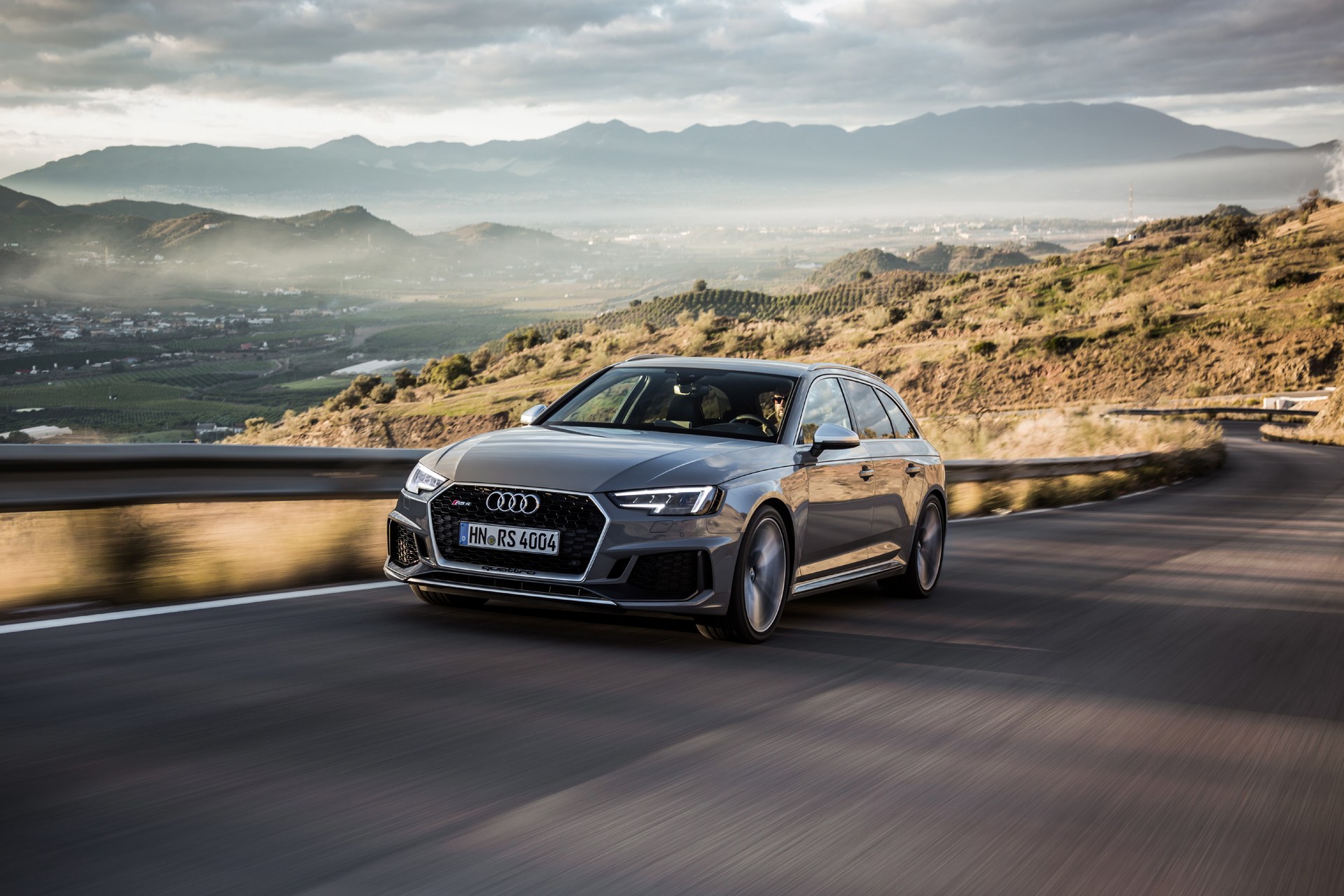 Audi-RS4-Avant-11 Audi Open To Bringing An RS Avant To America