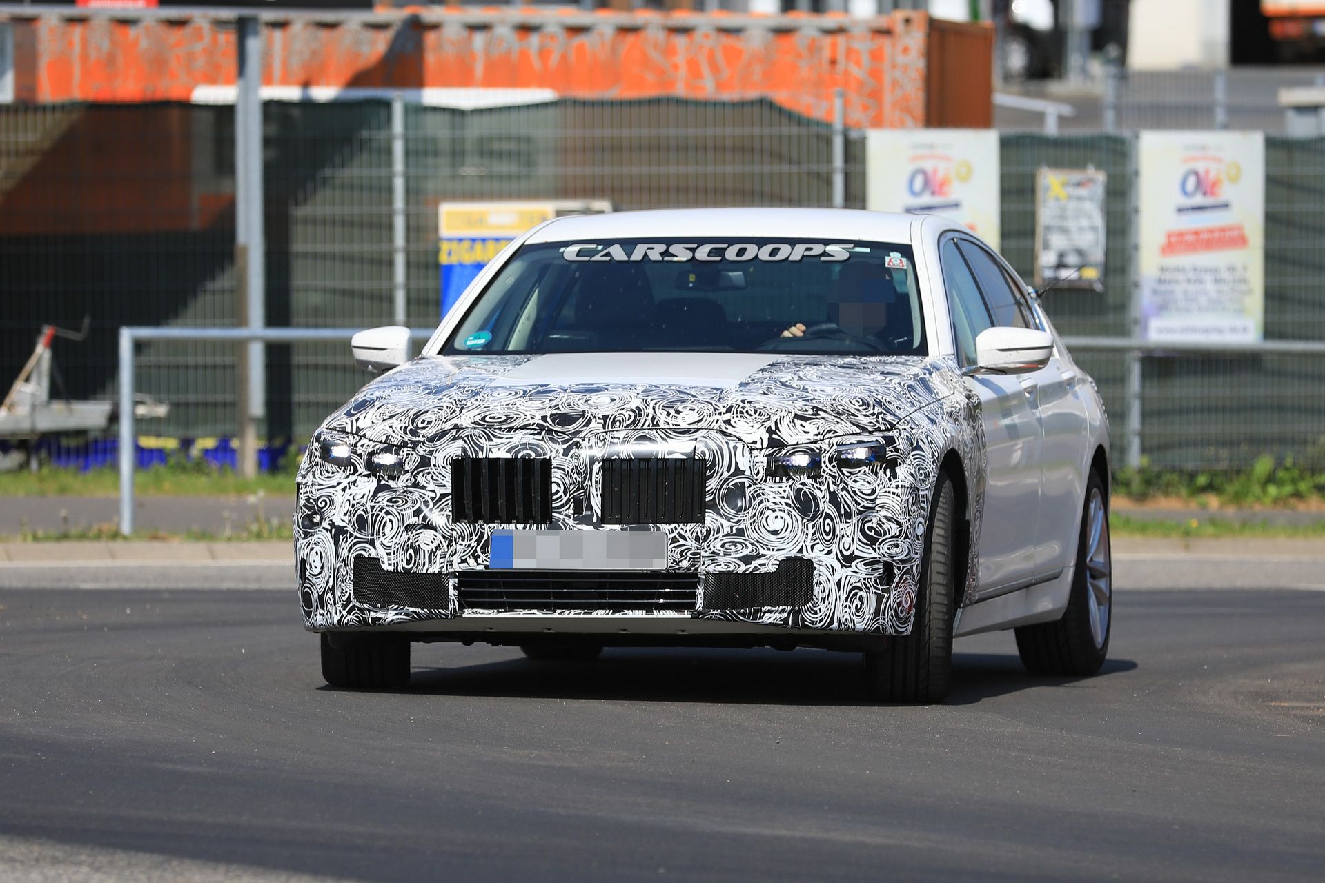 BMW-7-Facelift-10 Facelifted 2019 BMW 7-Series Spied In Base And M760Li xDrive Forms