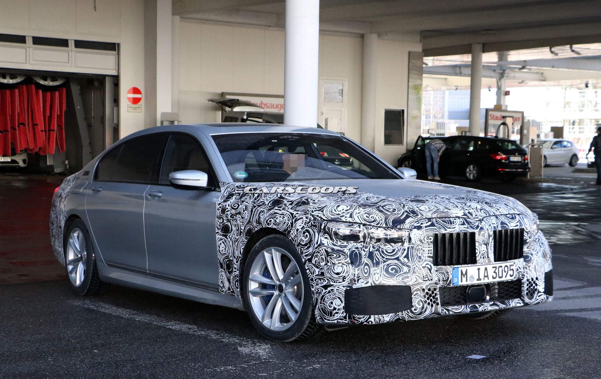 BMW-7-Series-Facelift-5 Facelifted 2020 BMW 7-Series Flashes 8-Series Inspiration