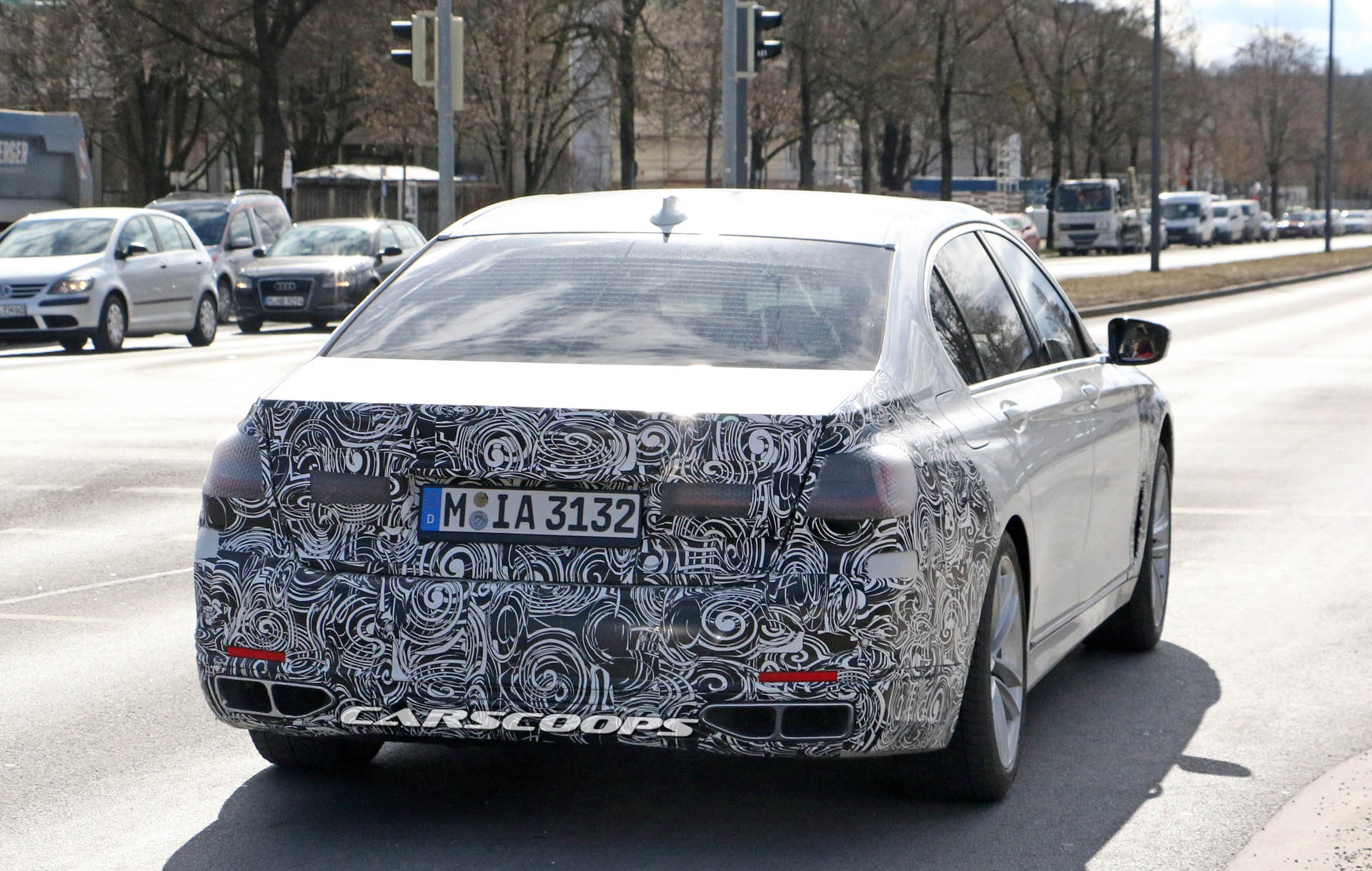 BMW 7 Series Facelift 7 copy Facelifted 2019 BMW 7-Series Spied In Base And M760Li xDrive Forms