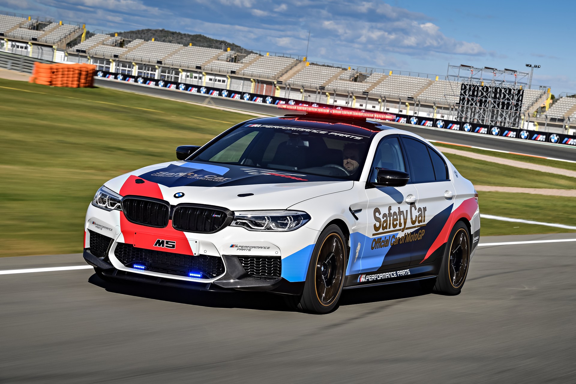 BMW-M5-Safety-Car-6 BMW M5 Competition Confirmed For 2018, Latest Safety Car Hints At Production Model