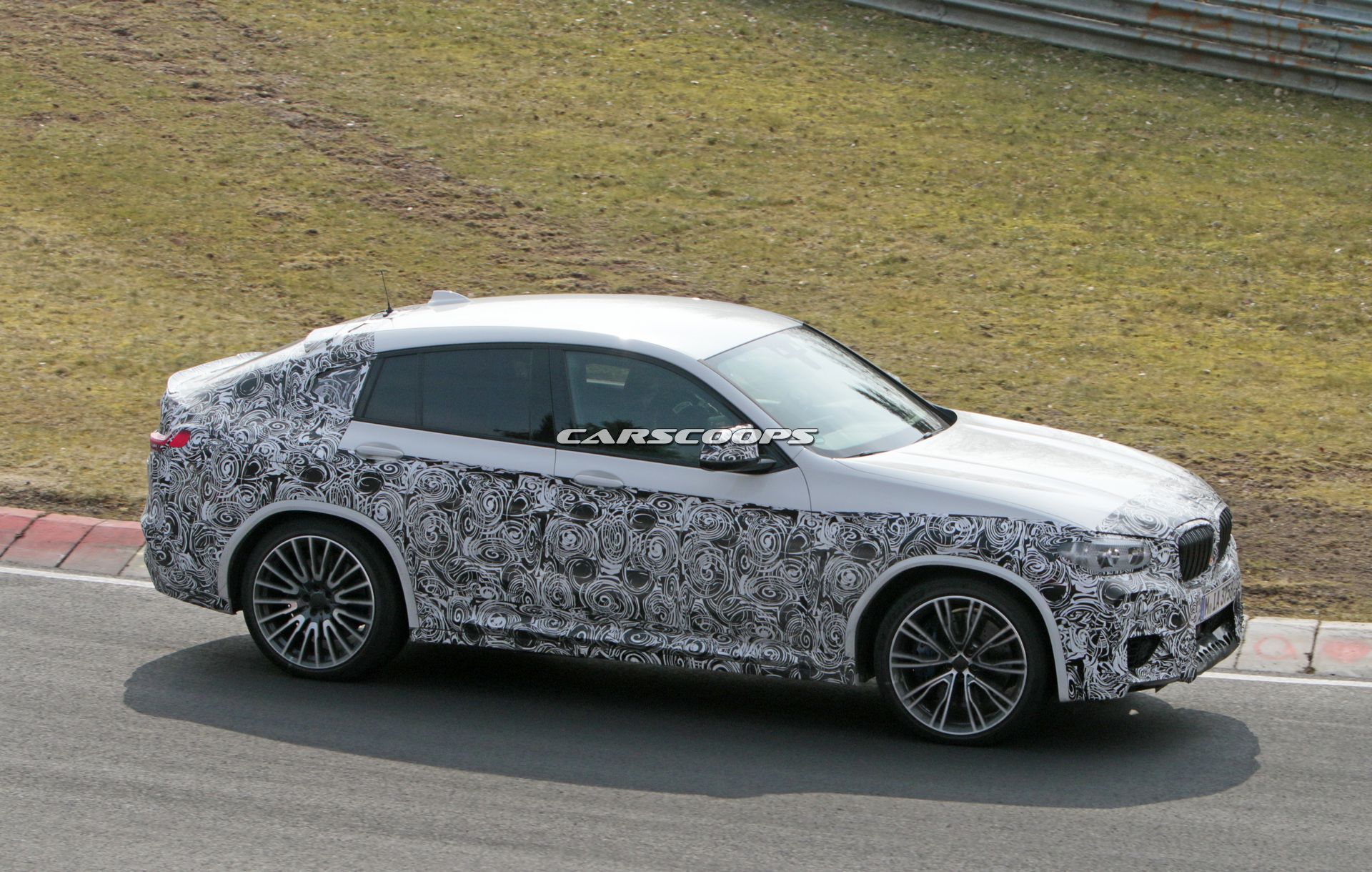 BMW-X4M-Spy-Shots-6 New BMW X4M To Match Its Sporty Looks With Over 450 Horses