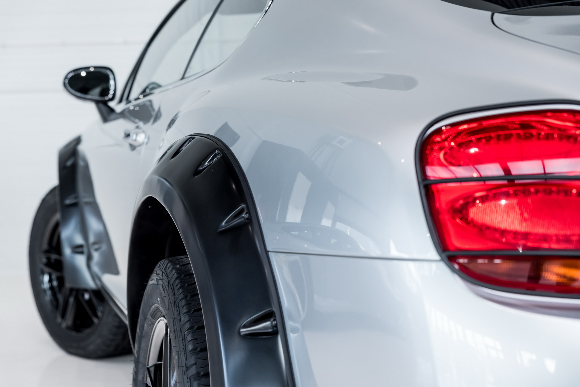 Bentley-ContiGT-Offroad-23 Forget The Bentayga, This Is The Off-Road Bentley We Really Want