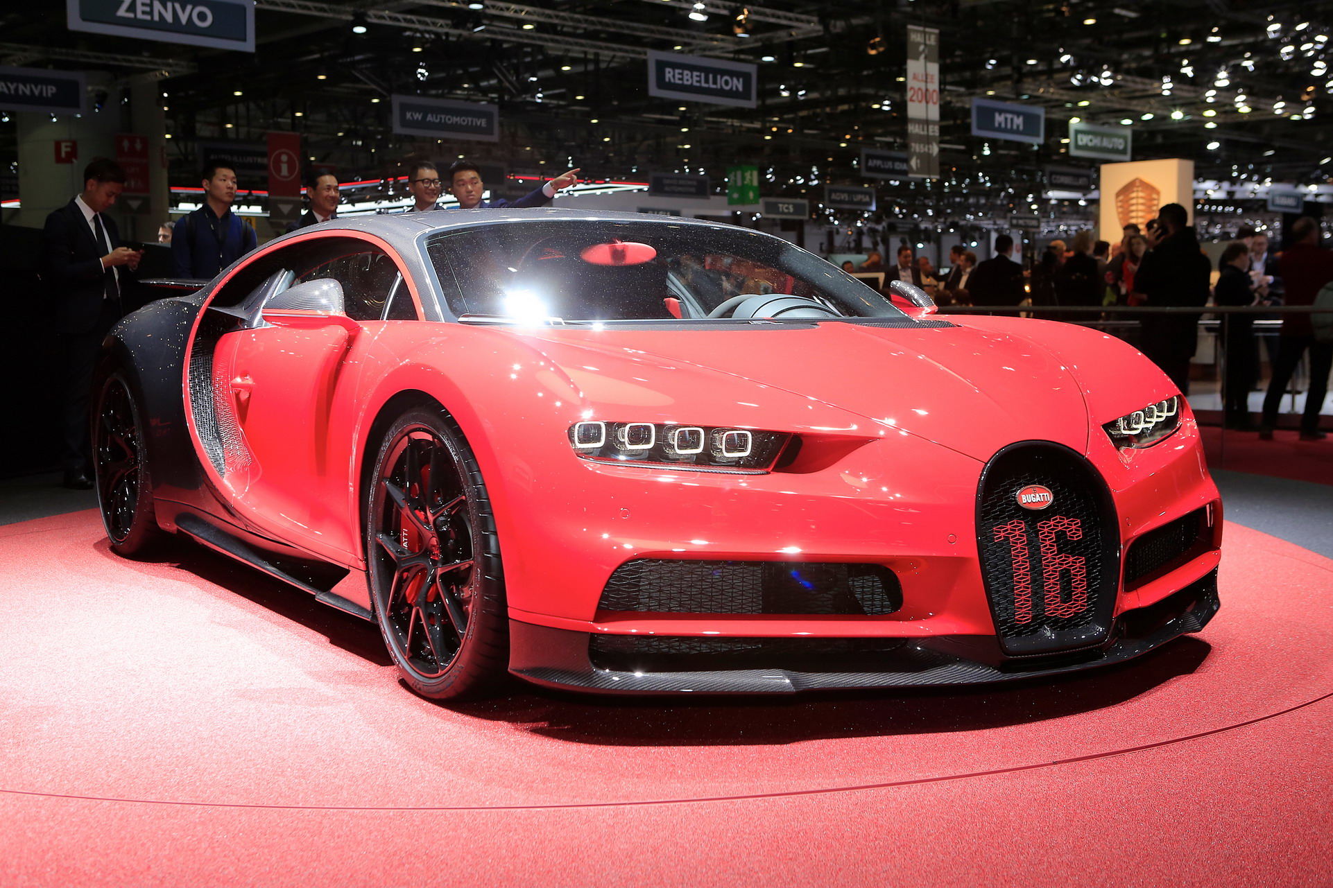 Bugatti-Chiron-Sport-2 New Bugatti Chiron Sport Is Lighter And More Dynamic, Has €2.65 Million Base Price