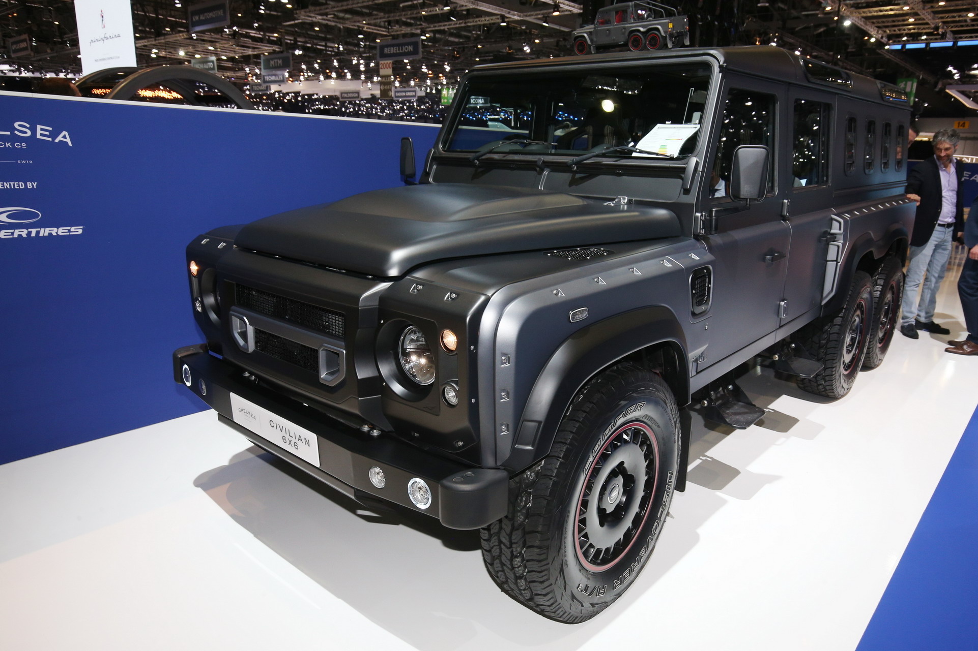 Chelsey-6x4-LR-Defender-6 Chelsea Truck Company’s Flying Huntsman Steps Into Mercedes G63 6×6’s Shadow
