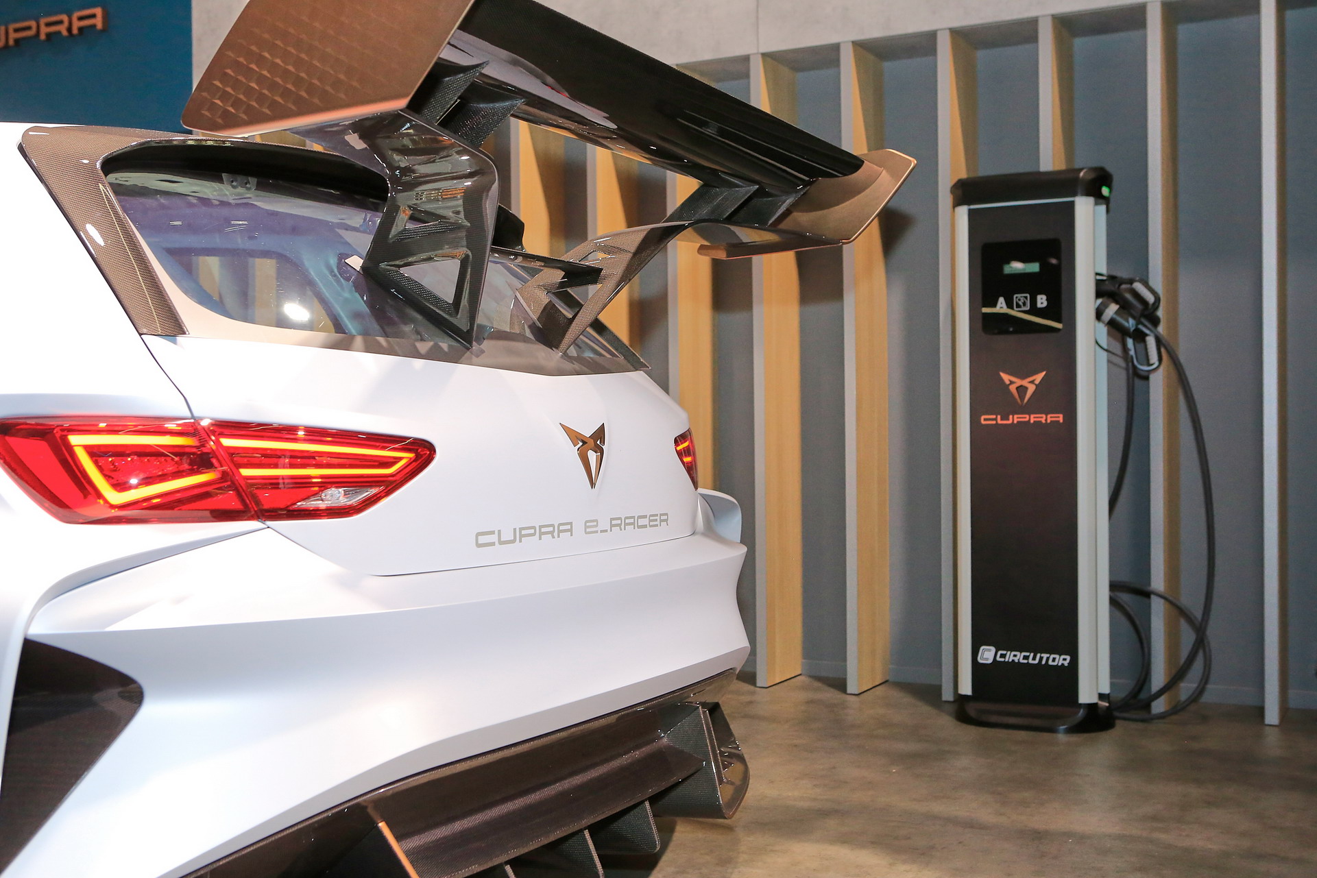 Cupra-e-Racer-8 Cupra e-Racer Sounds Like A Mosquito But Hits 100km/h In 3.2s | Geneva Images