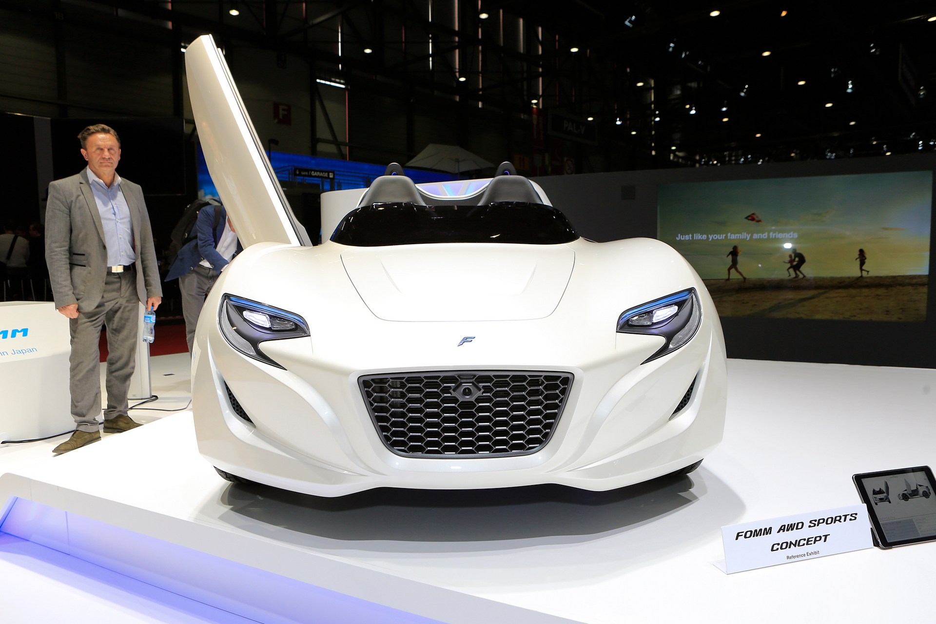 FOMM-EV-Geneva-10 FOMM AWD Sports Concept Is A Tiny Roadster With Tons Of Torque